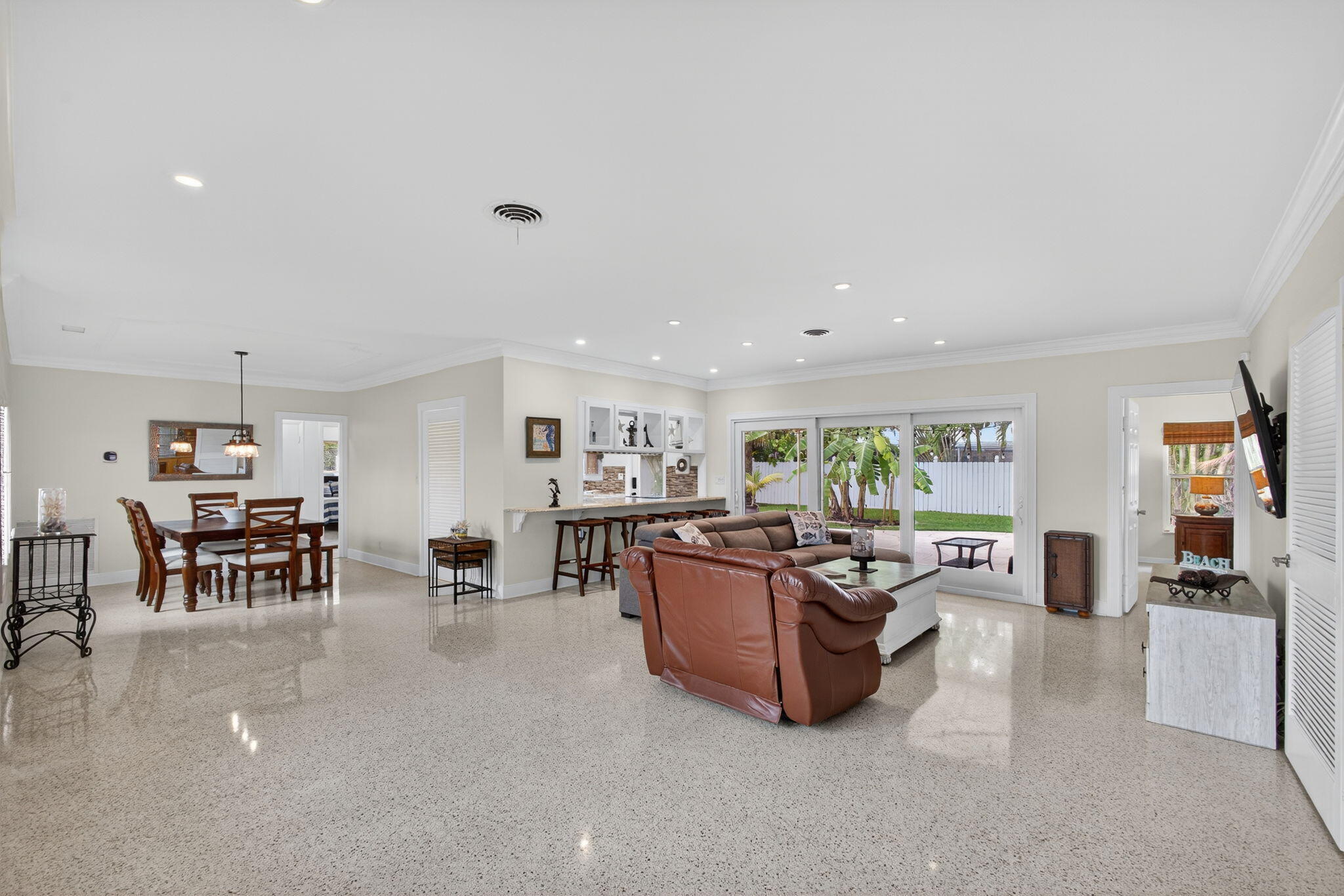 1206 DOLPHIN, Singer Island FL 33404