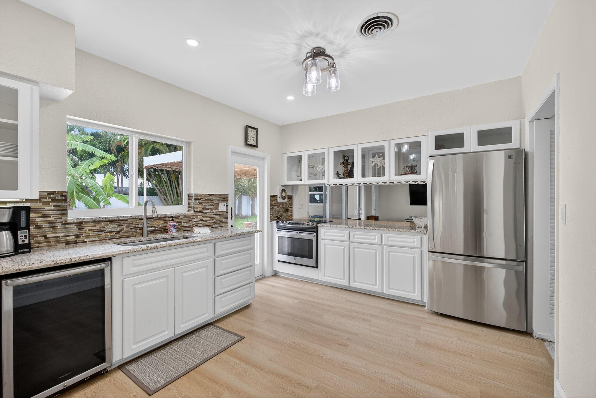 1206 DOLPHIN, Singer Island FL 33404