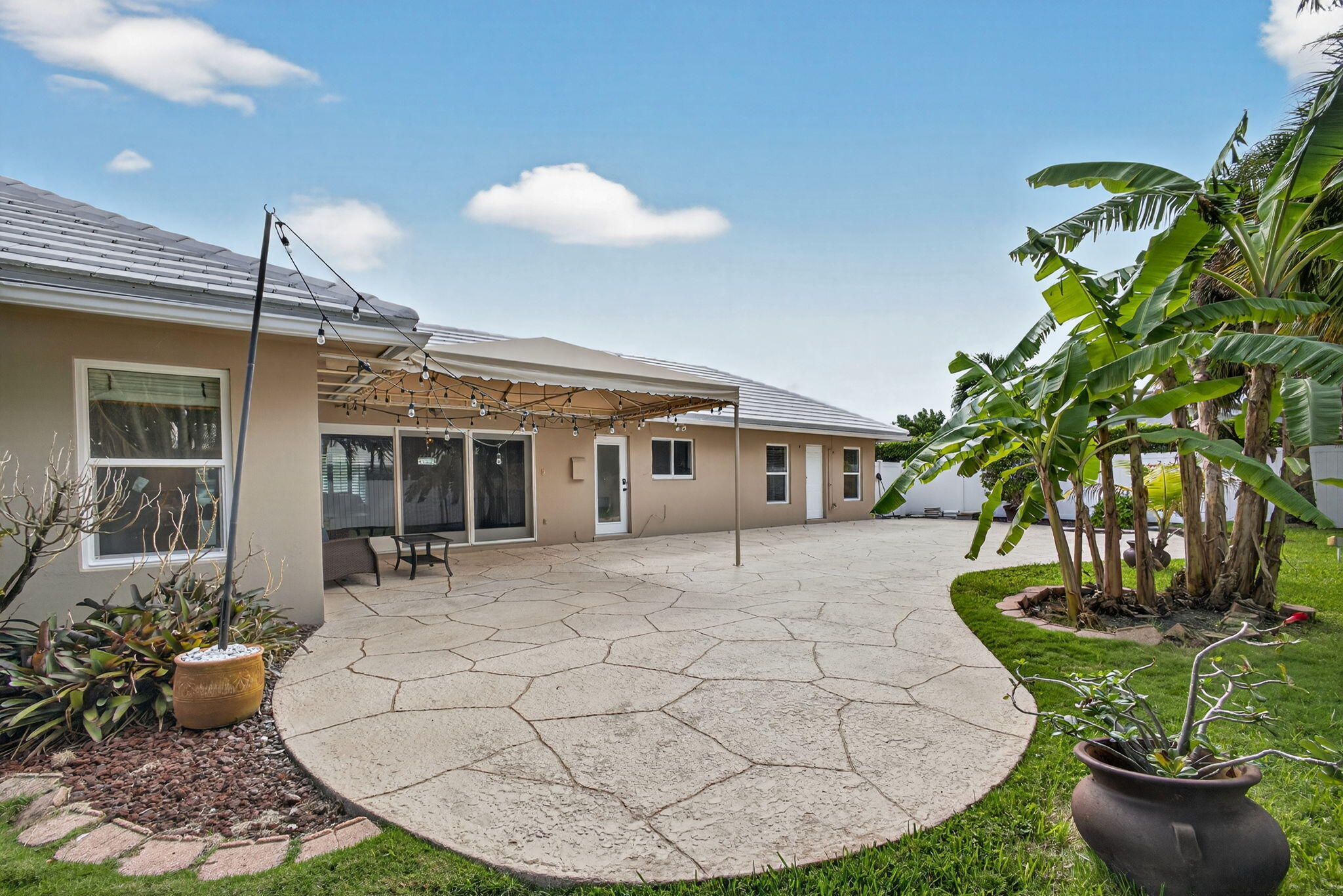 1206 DOLPHIN, Singer Island FL 33404
