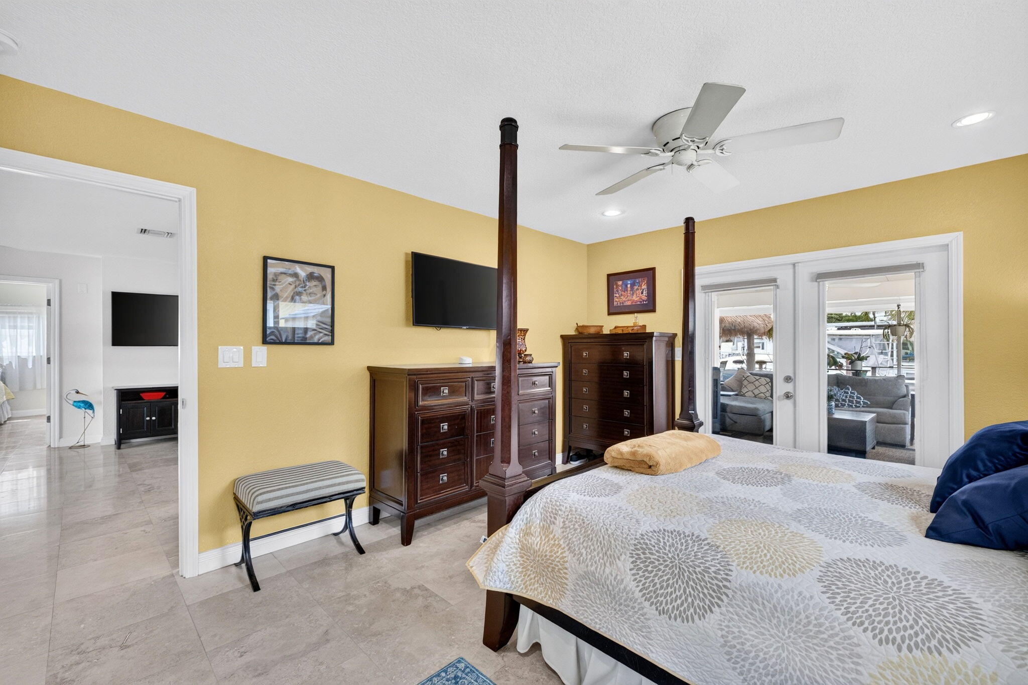 943 NAUTILUS, Dania Beach FL 33004