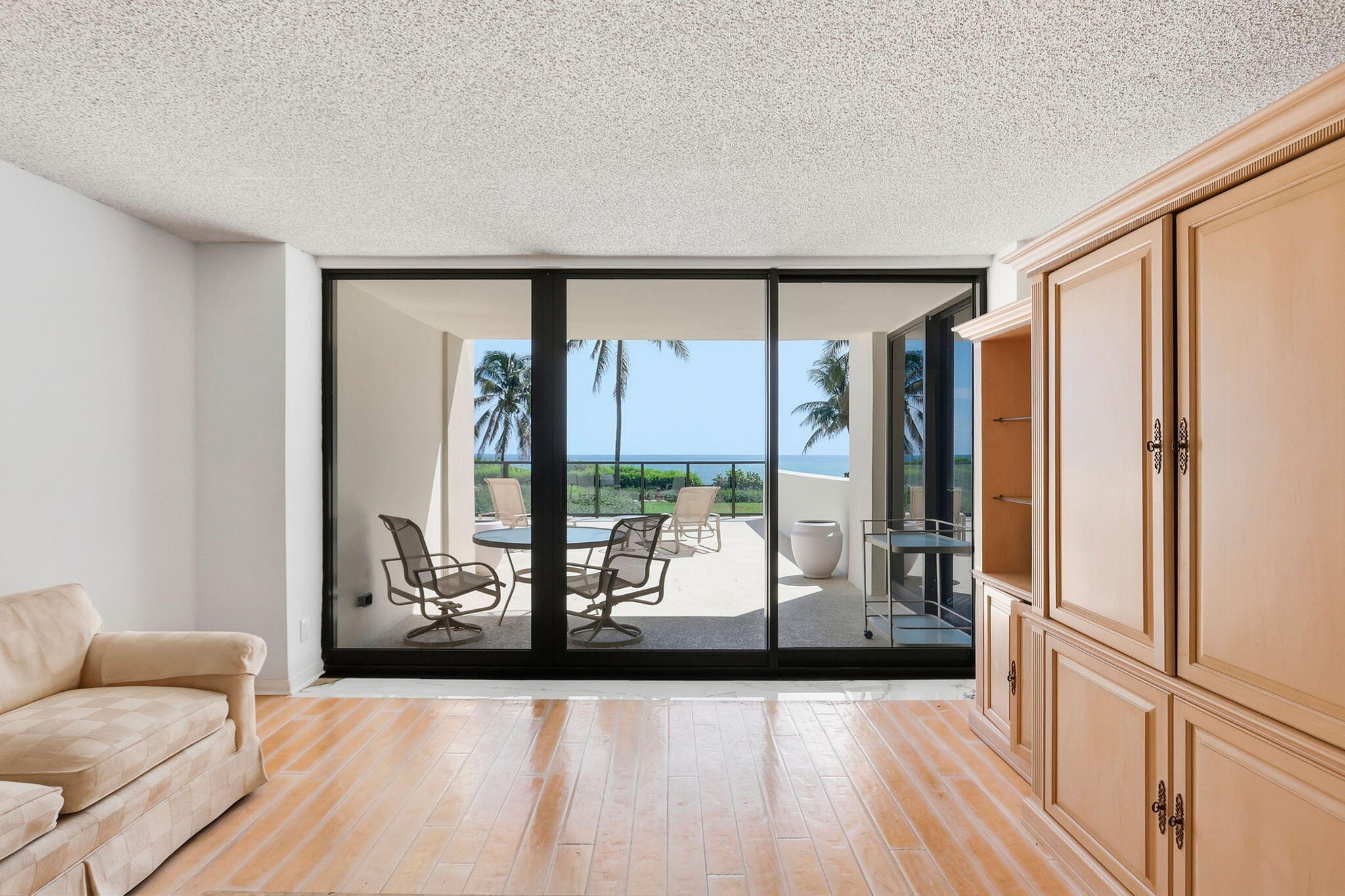 6885 N OCEAN #1010, Ocean Ridge FL 33435