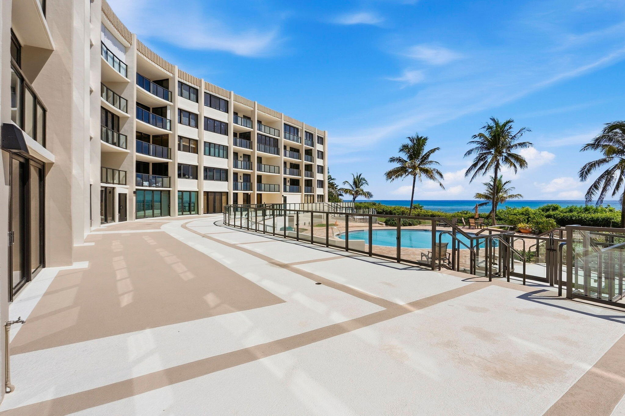 6885 N OCEAN #1010, Ocean Ridge FL 33435