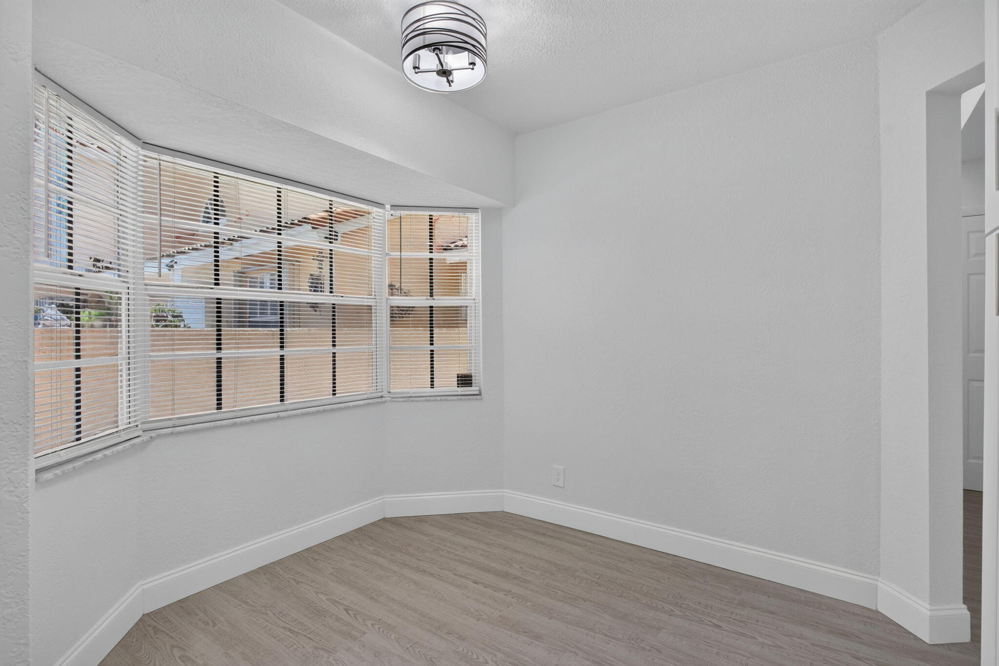 11451 LAKEVIEW #3A, Coral Springs FL 33071