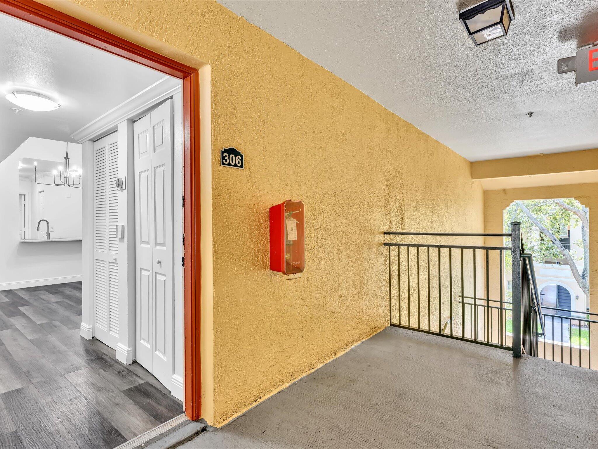 2433 Centergate #306, Miramar FL 33025