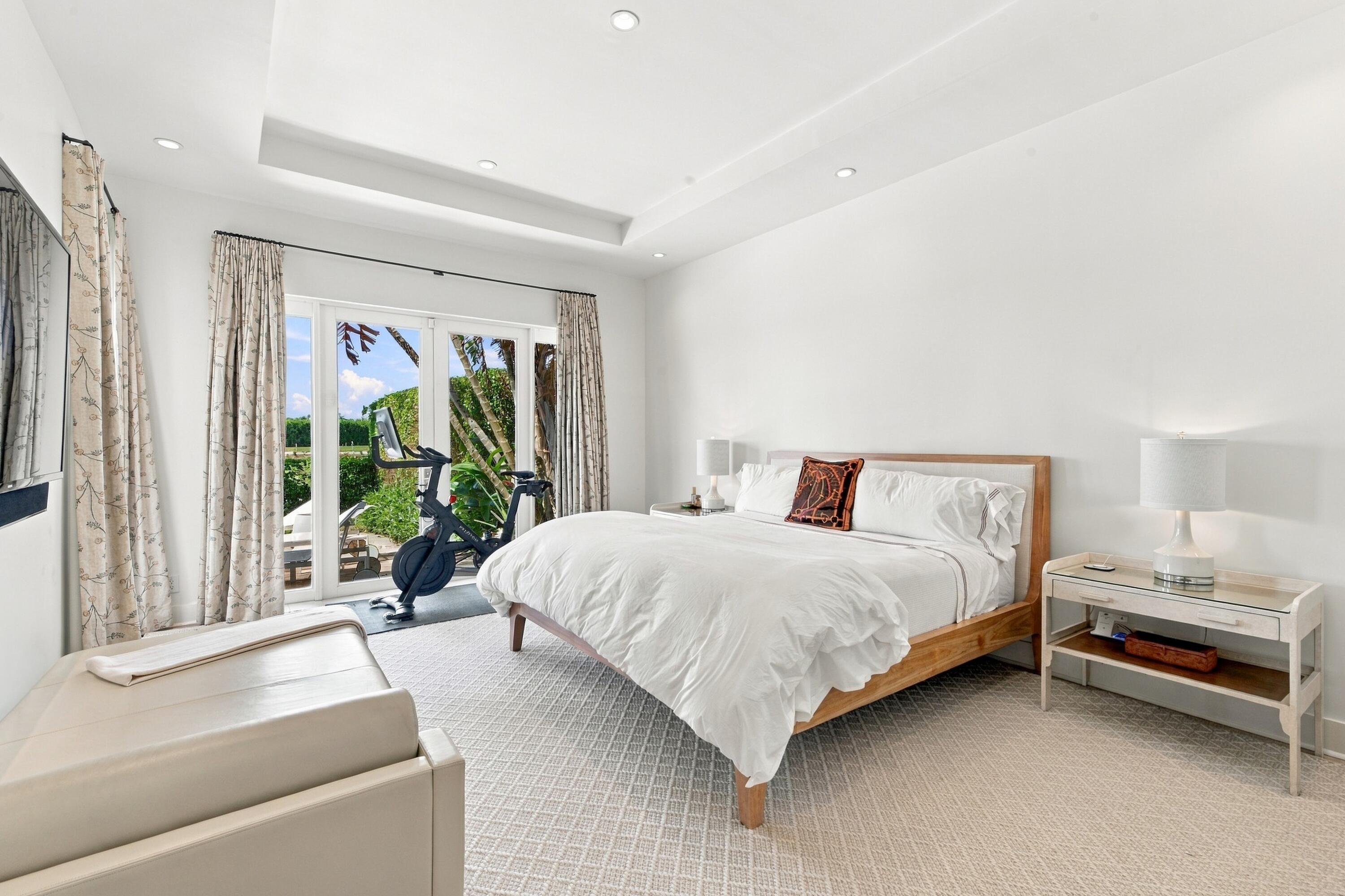 14334 Stroller, Wellington FL 33414