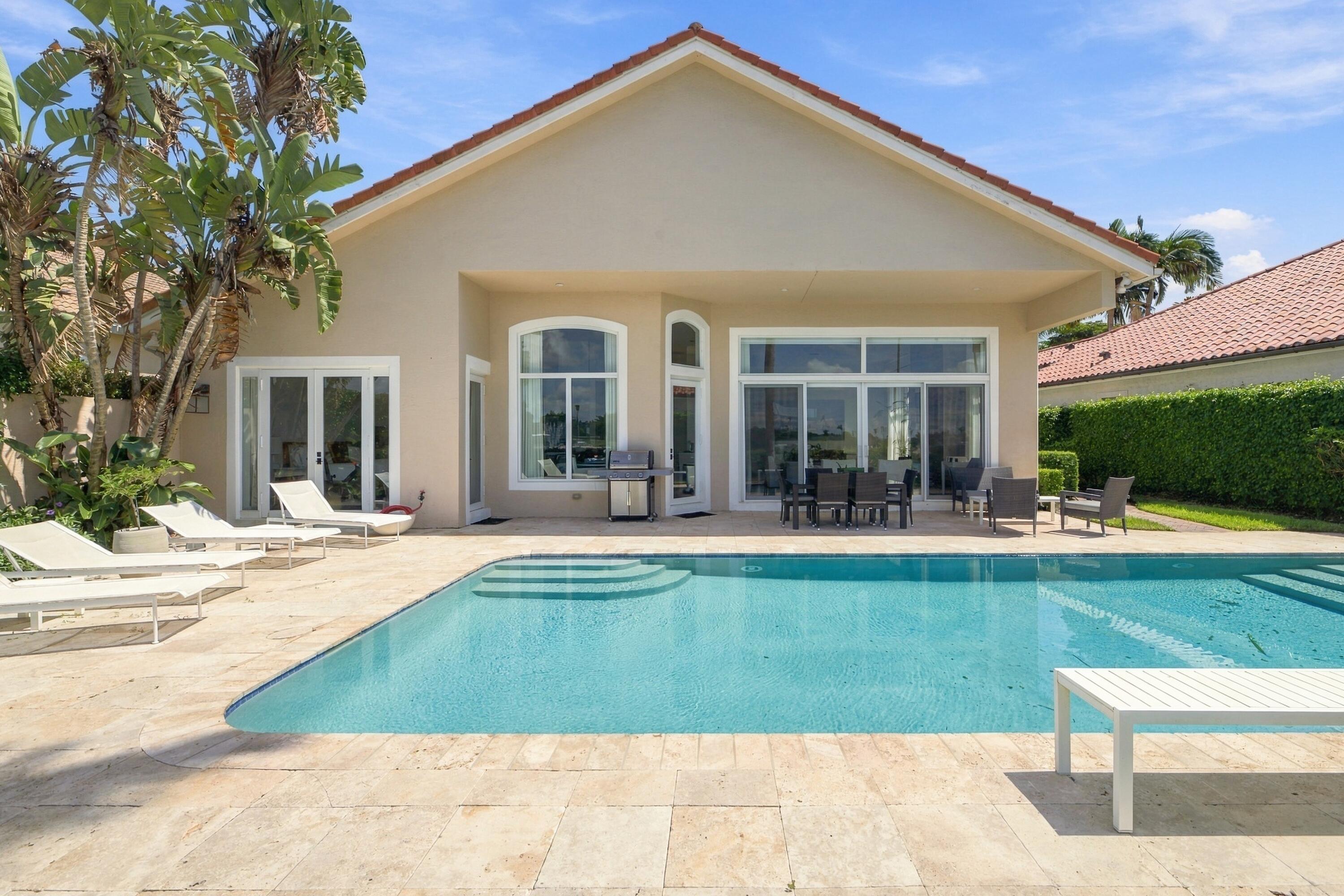 14334 Stroller, Wellington FL 33414