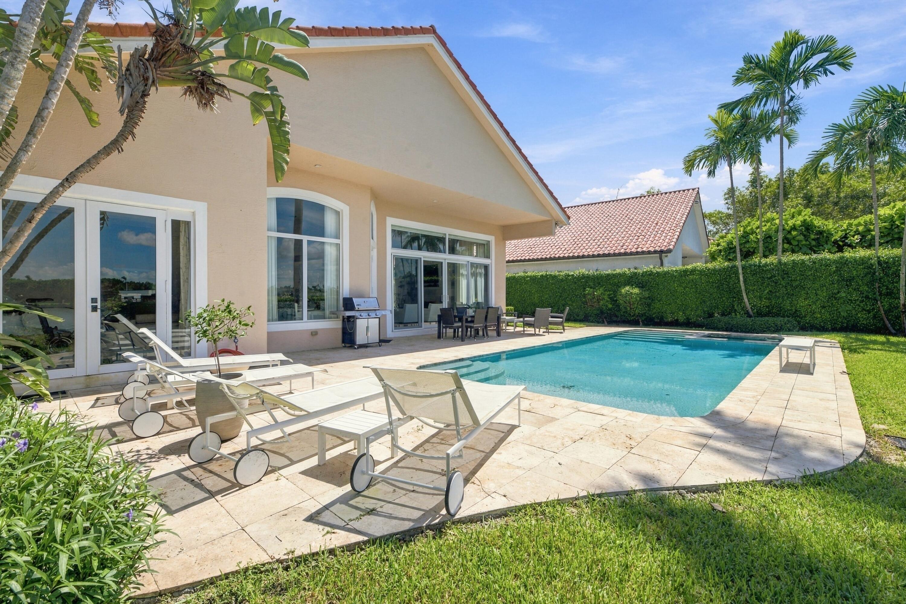14334 Stroller, Wellington FL 33414