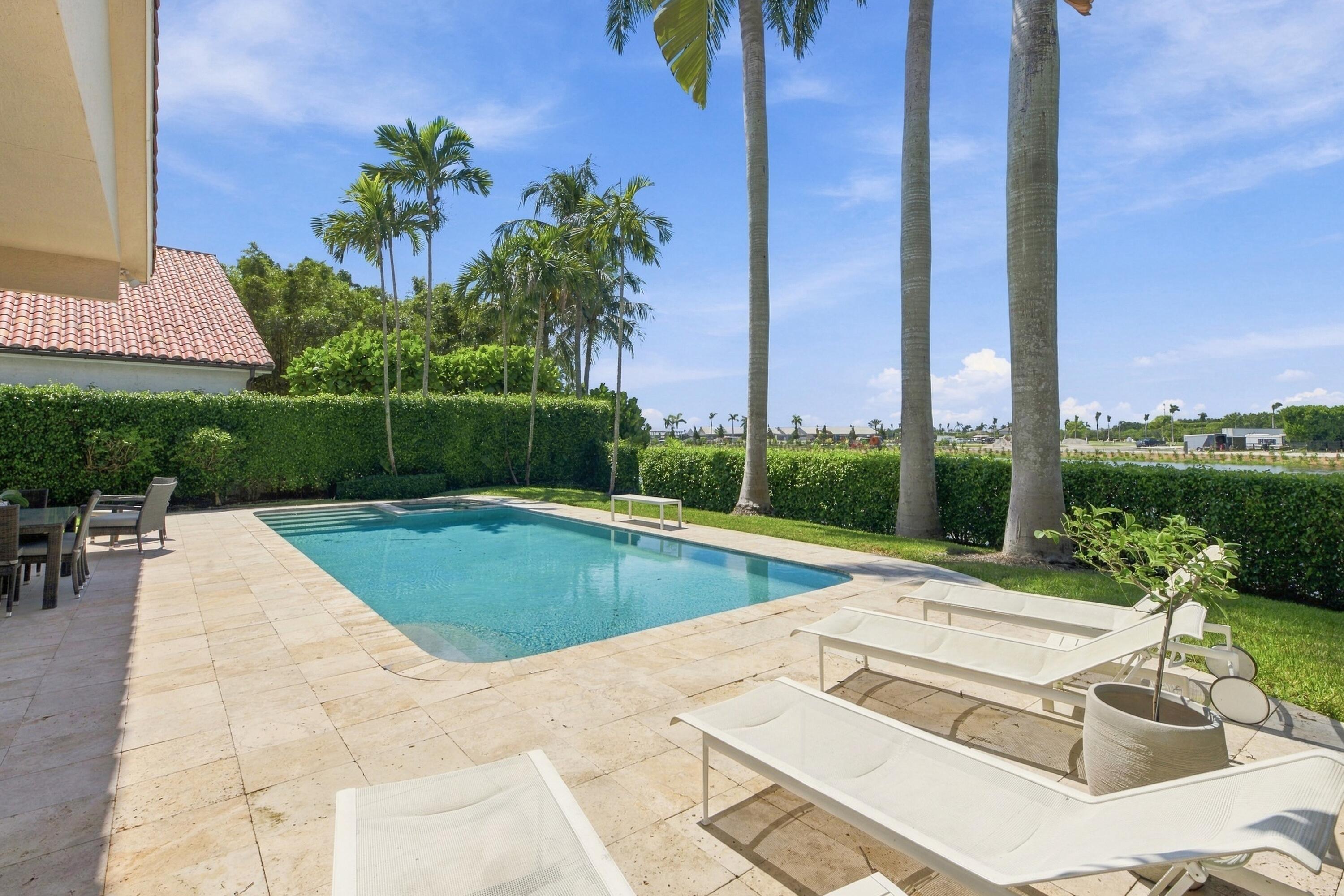 14334 Stroller, Wellington FL 33414