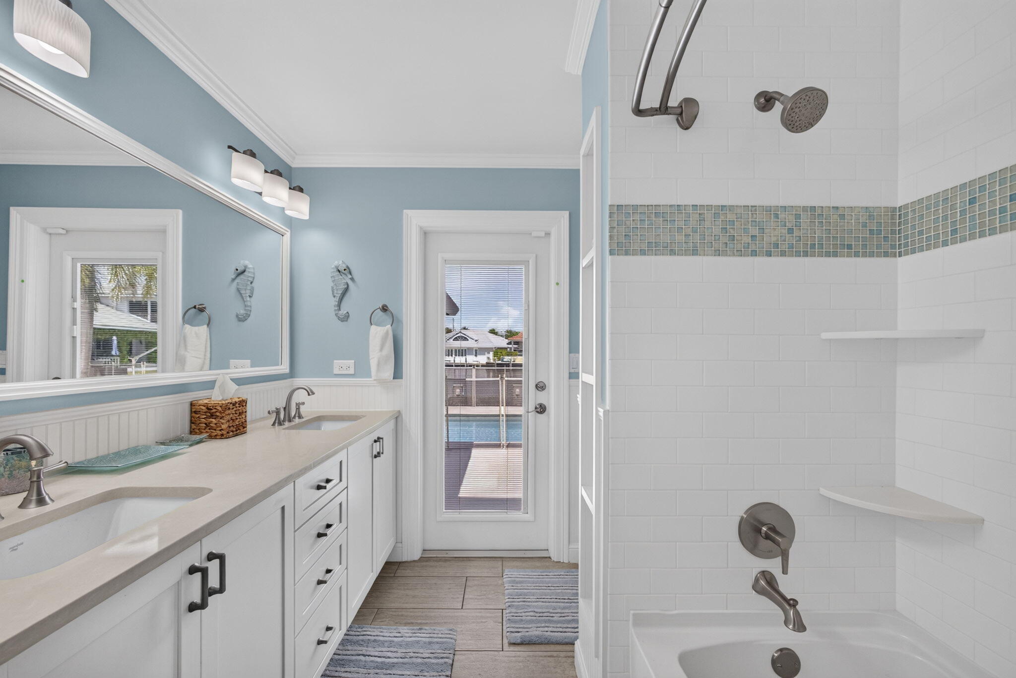 1180 Singer, Riviera Beach FL 33404