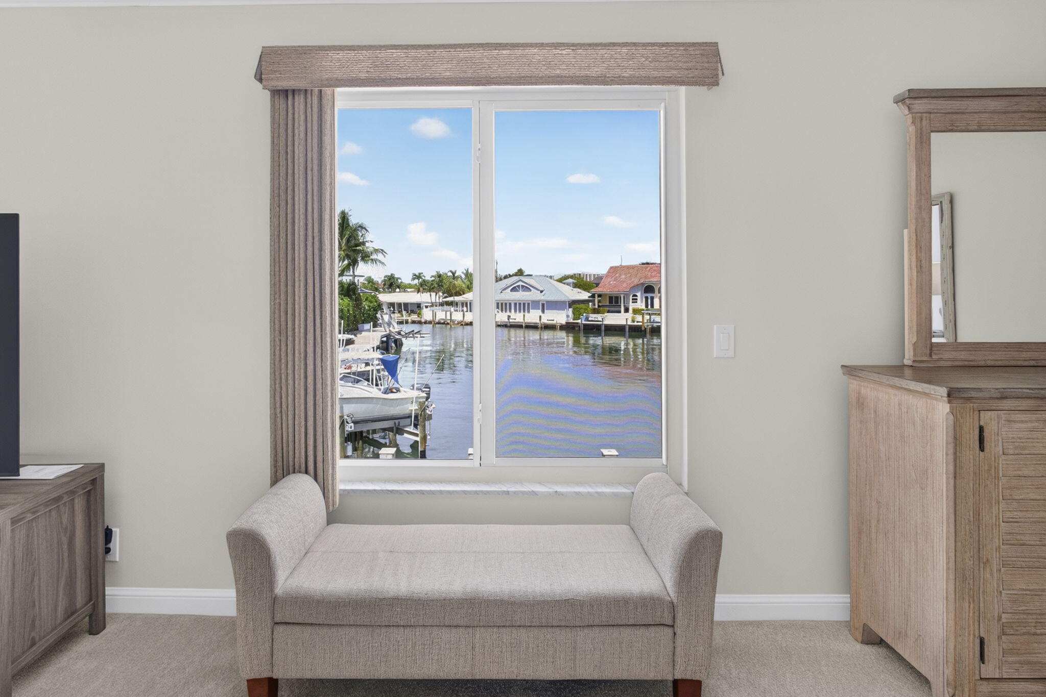 1180 Singer, Riviera Beach FL 33404