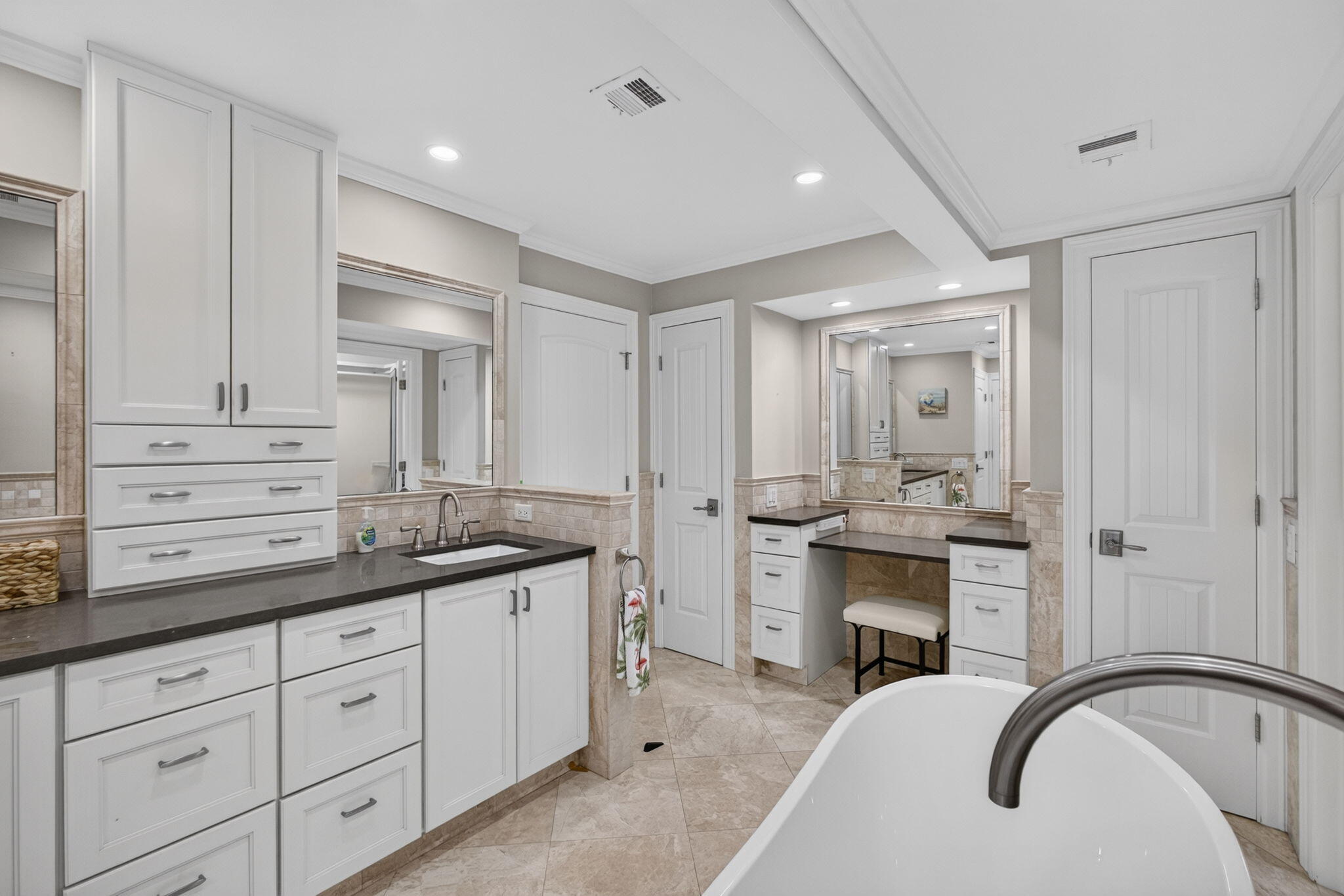1180 Singer, Riviera Beach FL 33404