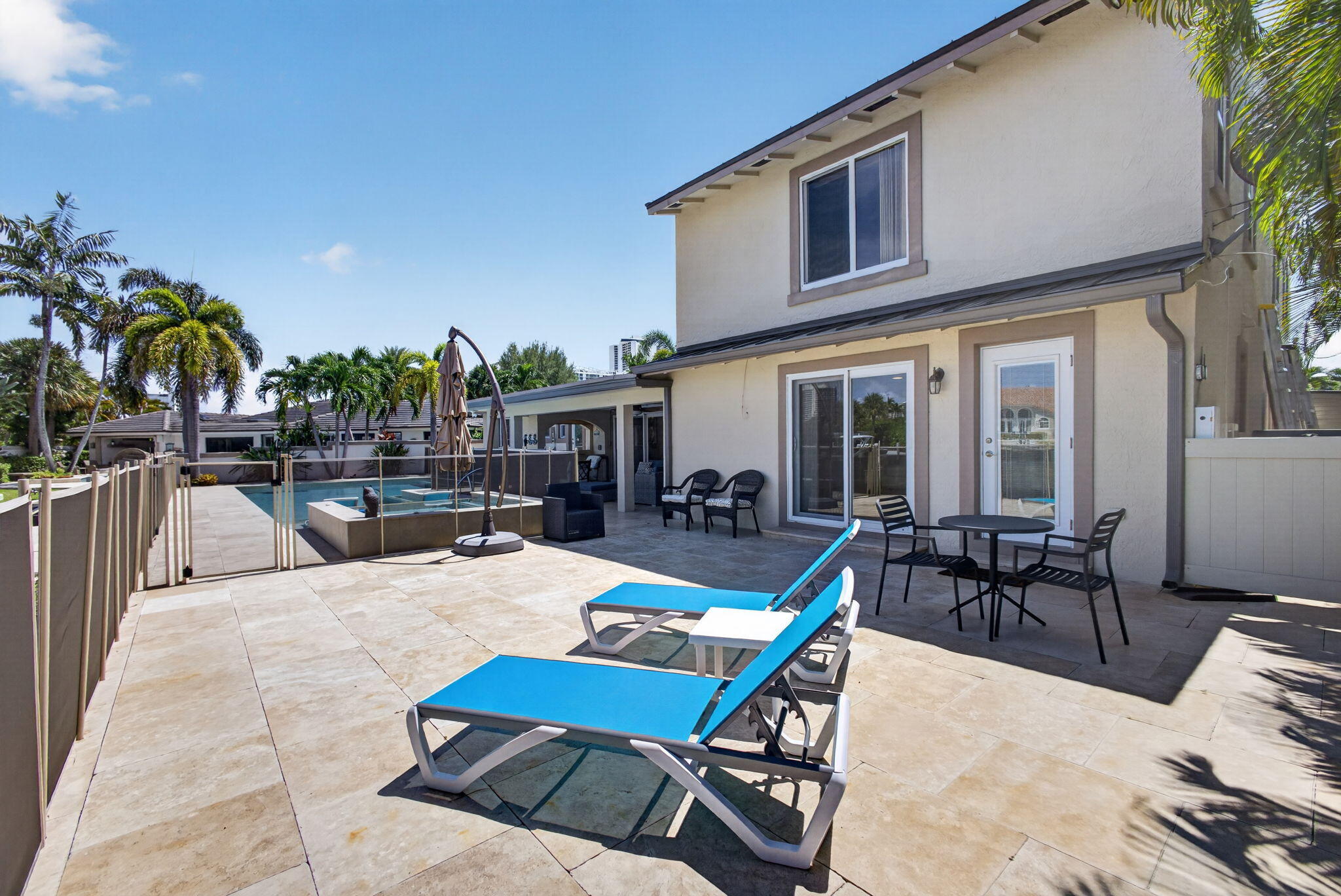 1180 Singer, Riviera Beach FL 33404