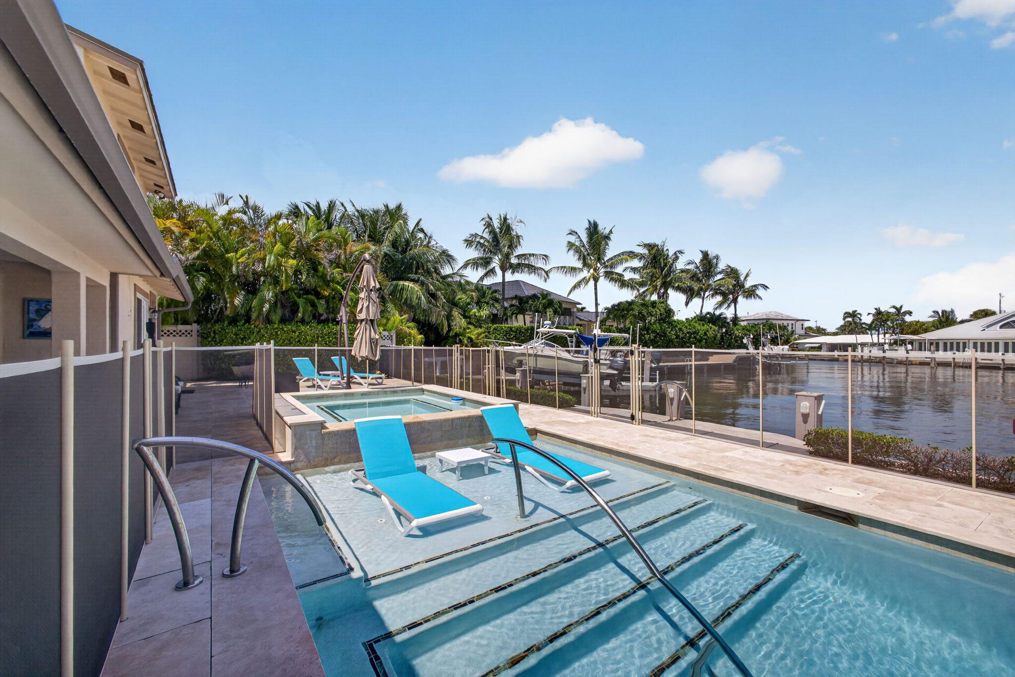 1180 Singer, Riviera Beach FL 33404