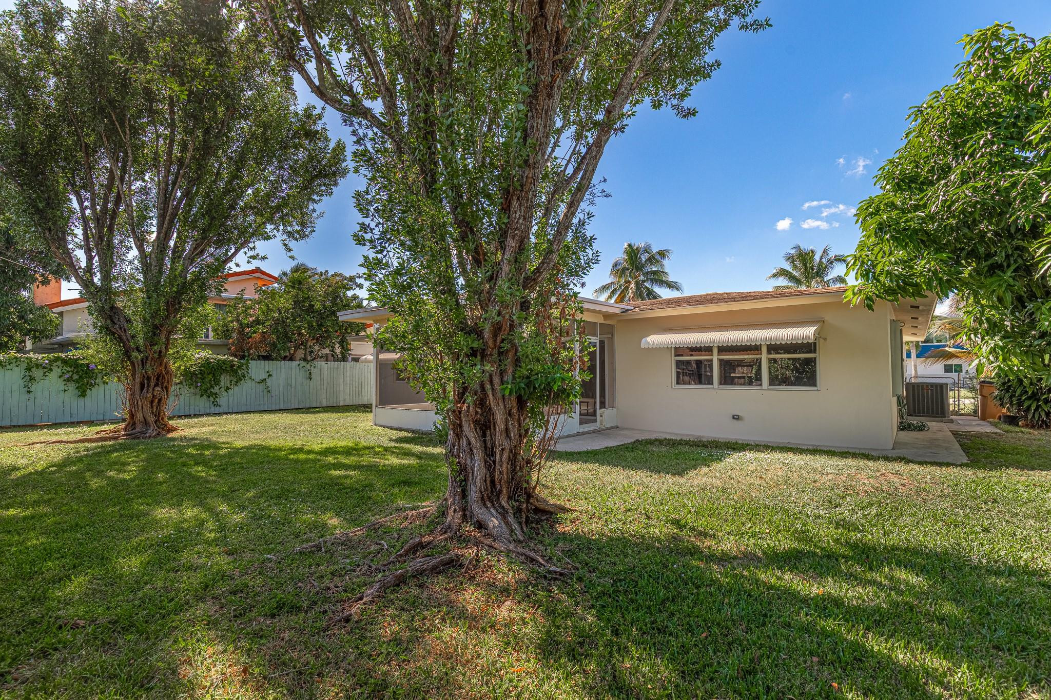 28 SE 8TH, Deerfield Beach FL 33441
