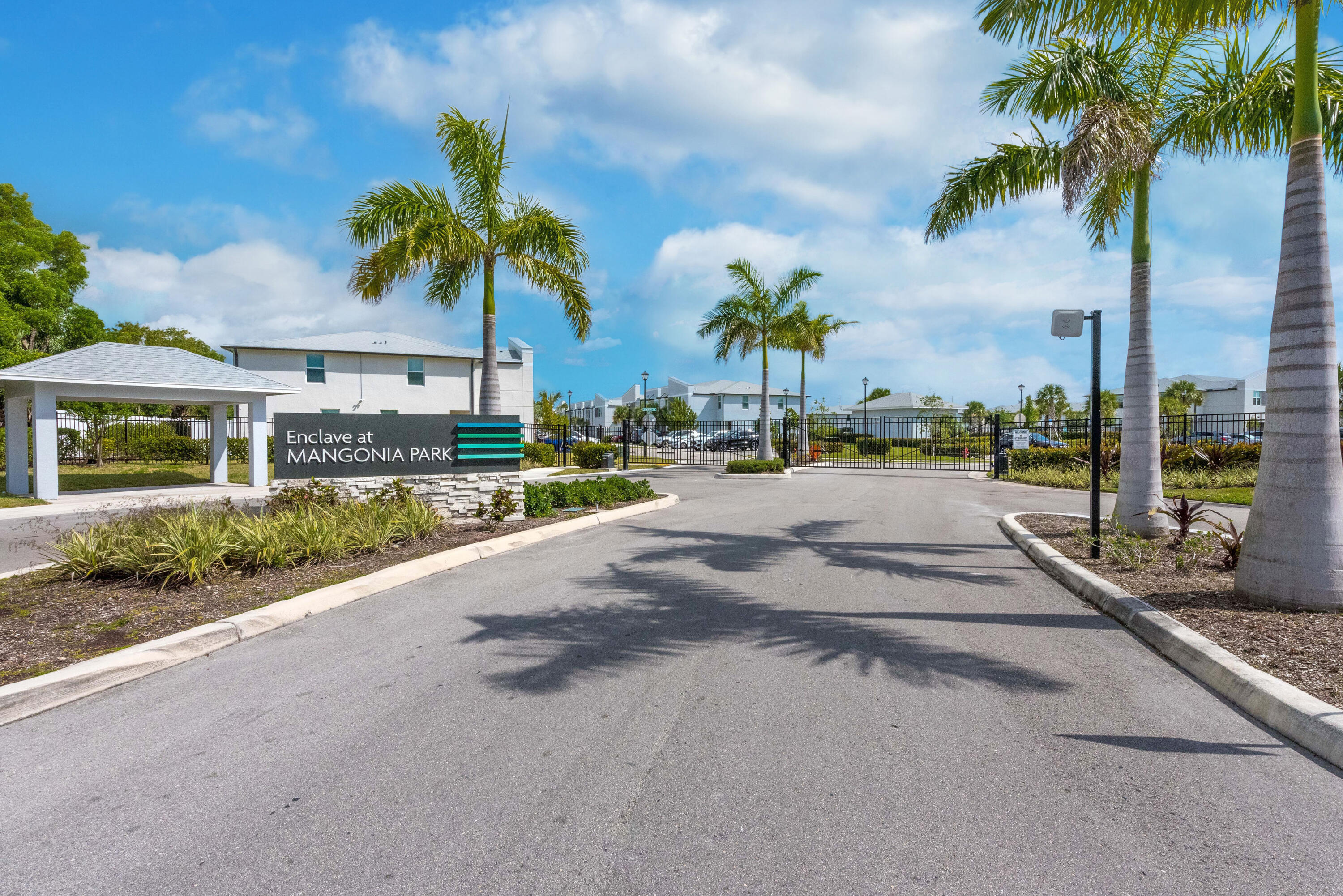 1645 Lindley, Mangonia Park FL 33407