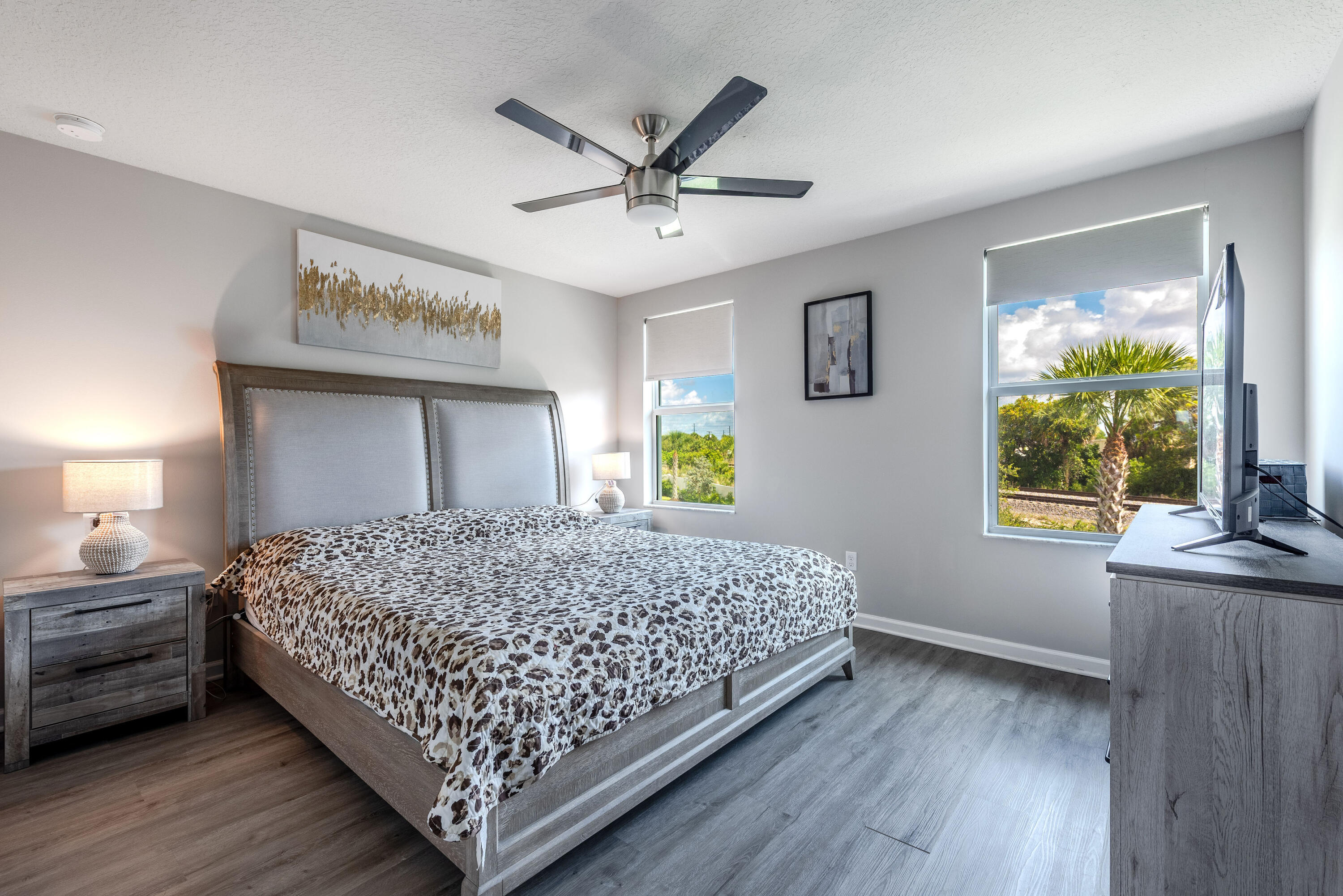 1645 Lindley, Mangonia Park FL 33407