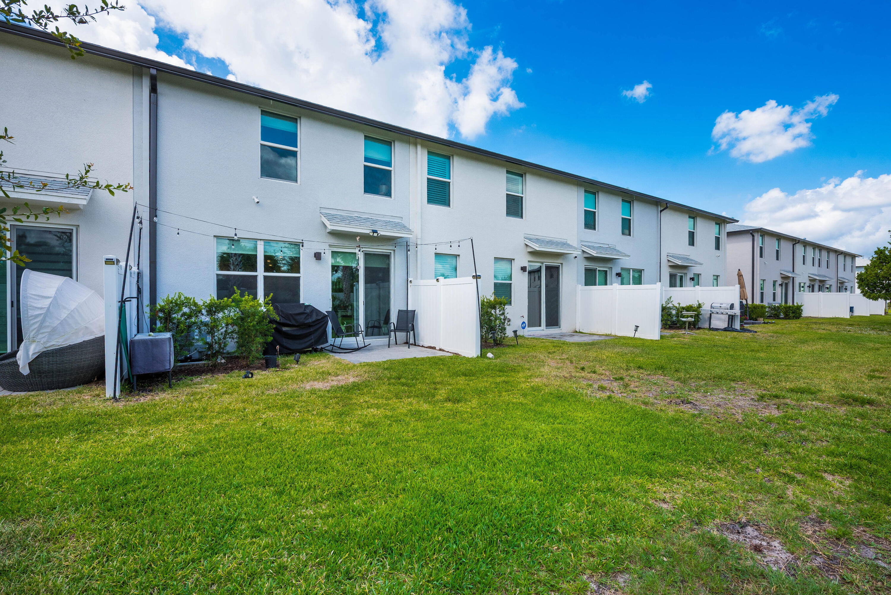 1645 Lindley, Mangonia Park FL 33407