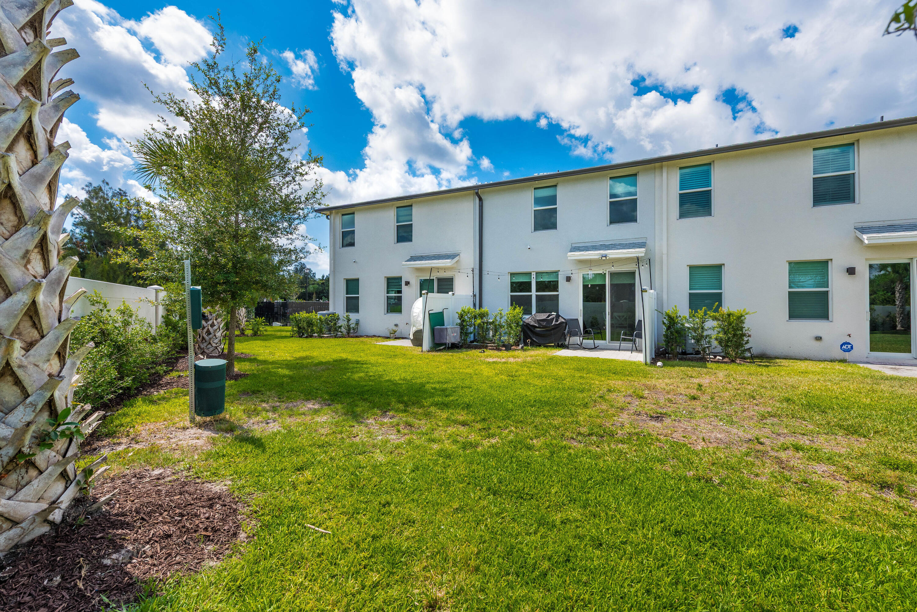 1645 Lindley, Mangonia Park FL 33407
