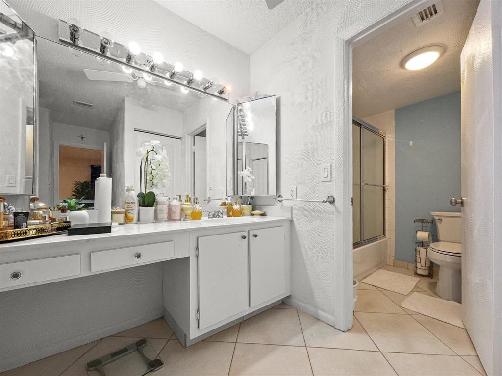 9286 Vista Del Lago #B, Boca Raton FL 33428