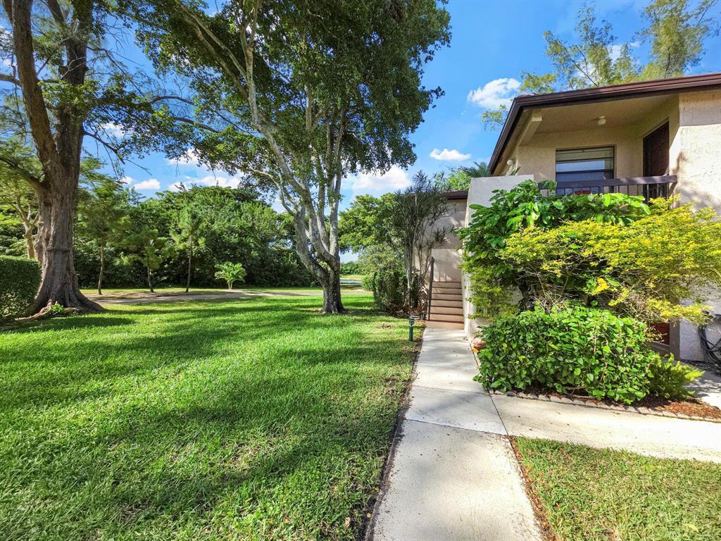 9286 Vista Del Lago #B, Boca Raton FL 33428