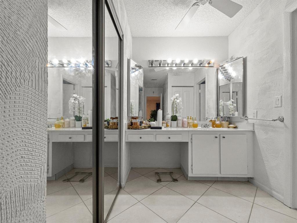 9286 Vista Del Lago #B, Boca Raton FL 33428