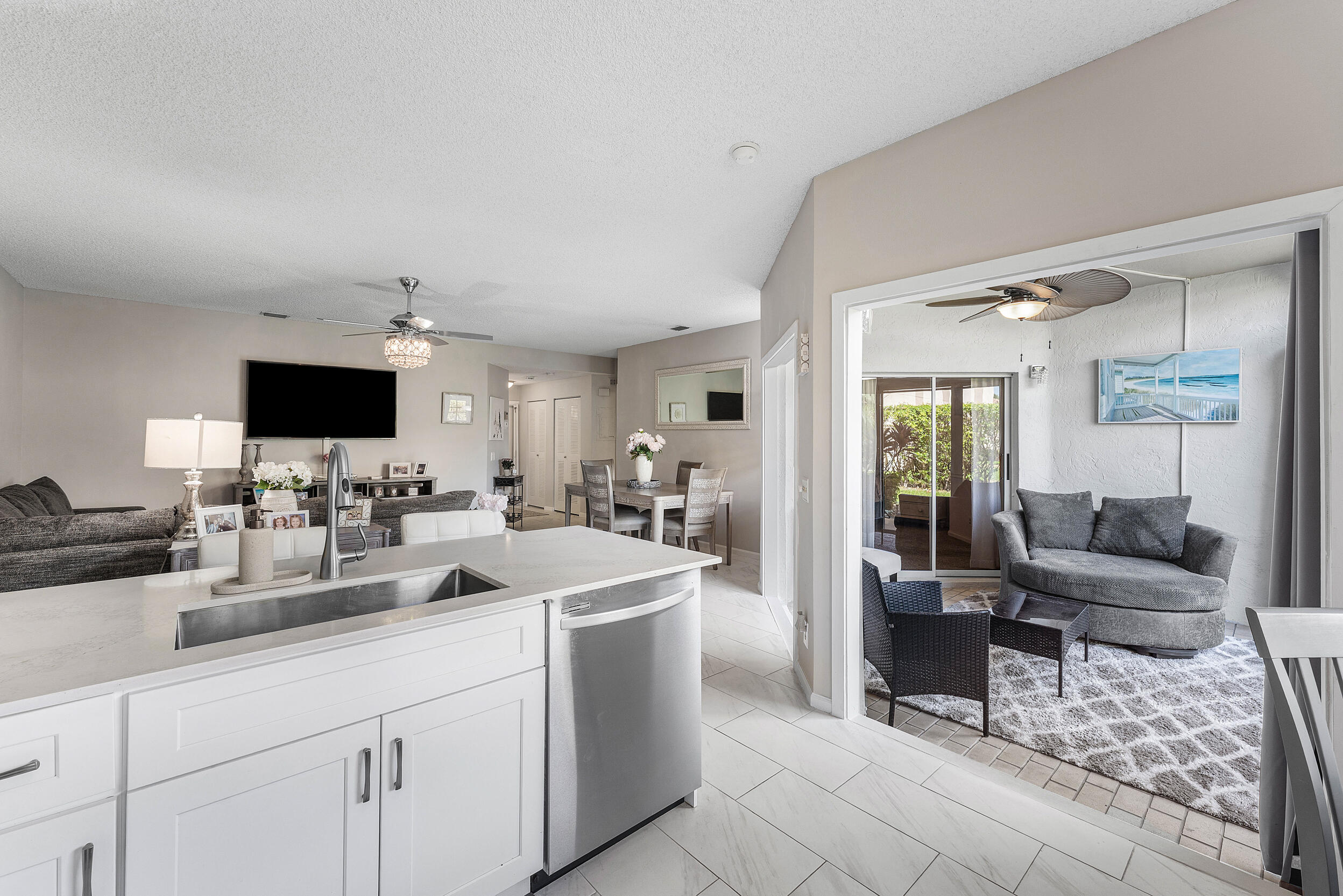 6735 Via Regina, Boca Raton FL 33433