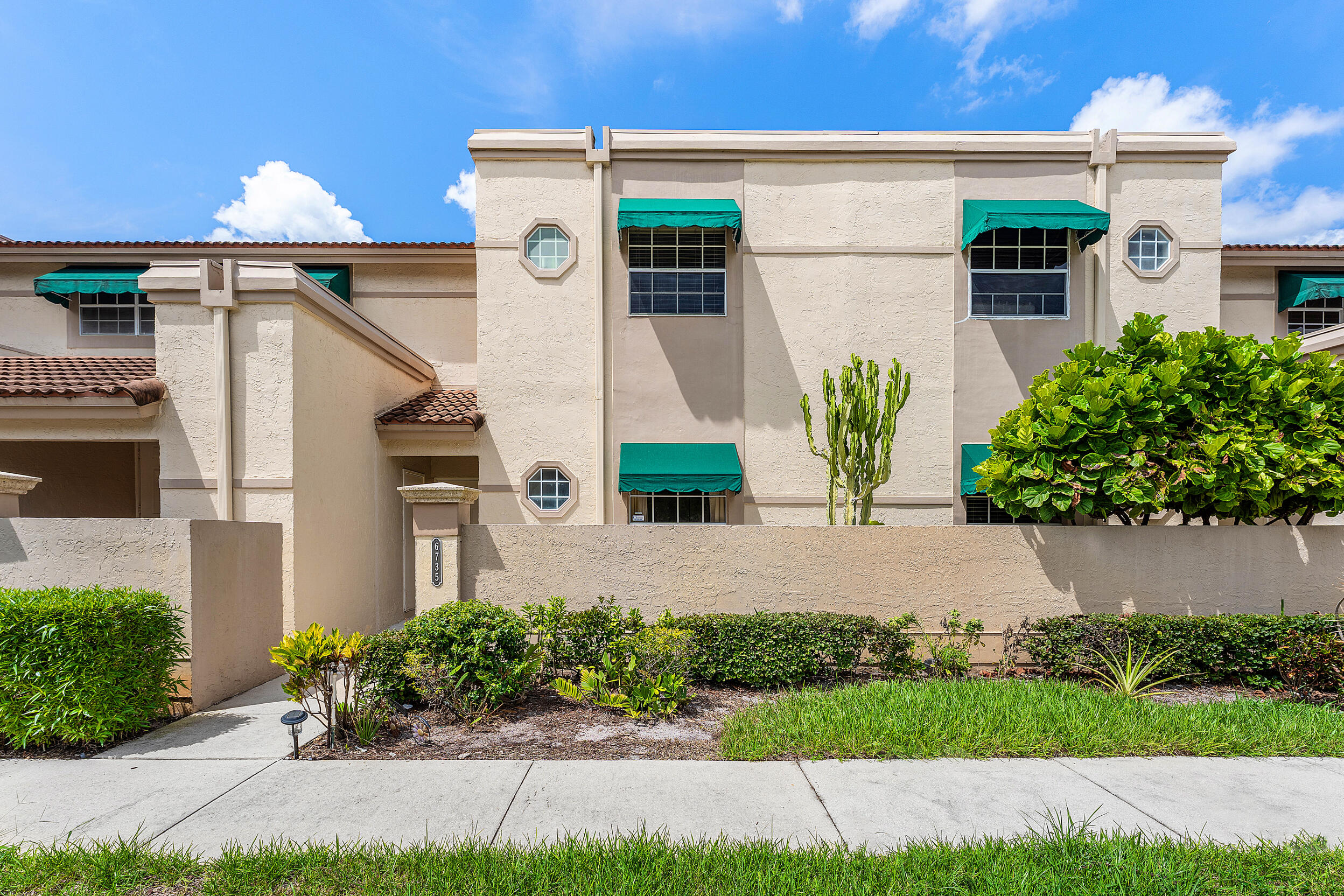 6735 Via Regina, Boca Raton FL 33433