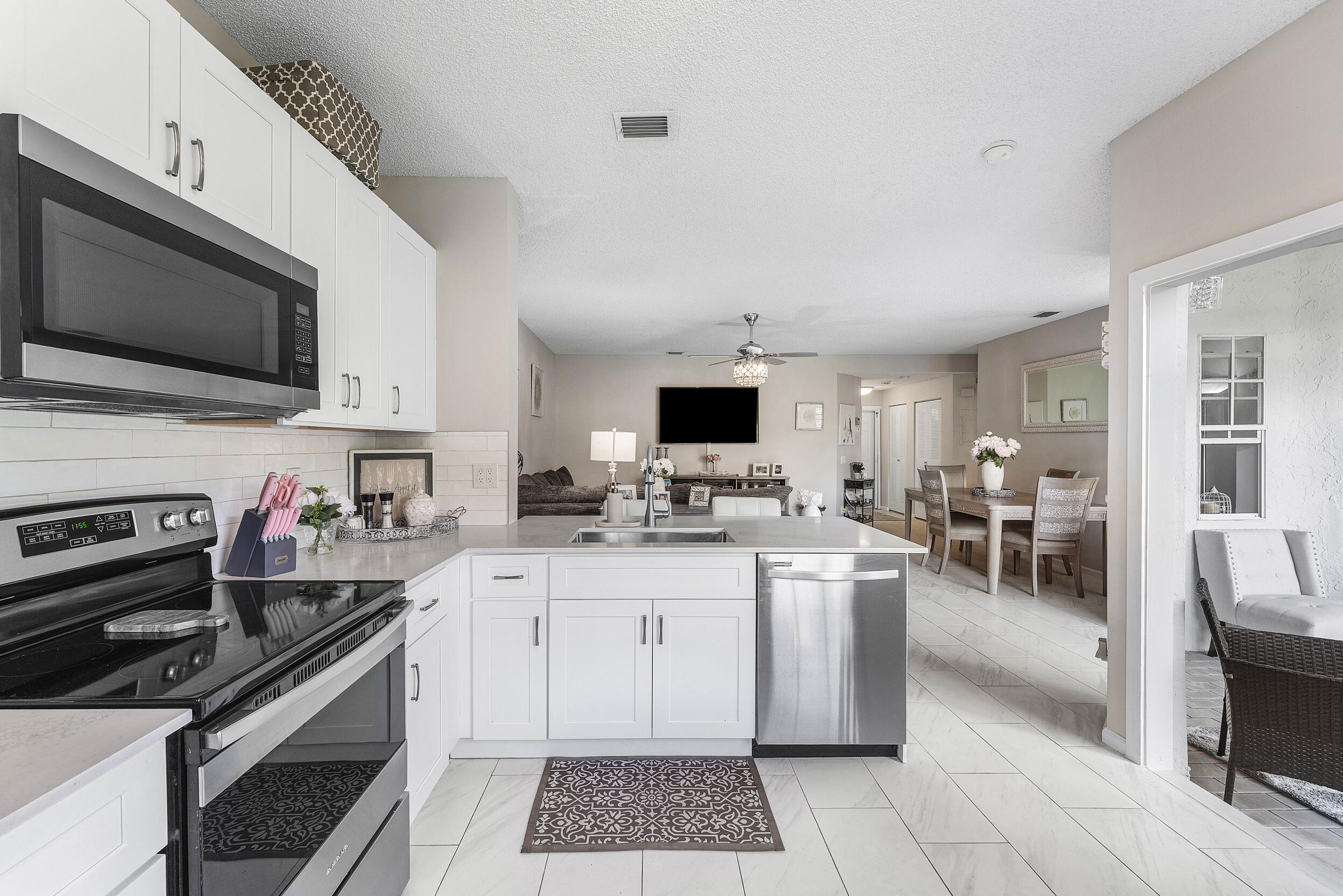 6735 Via Regina, Boca Raton FL 33433