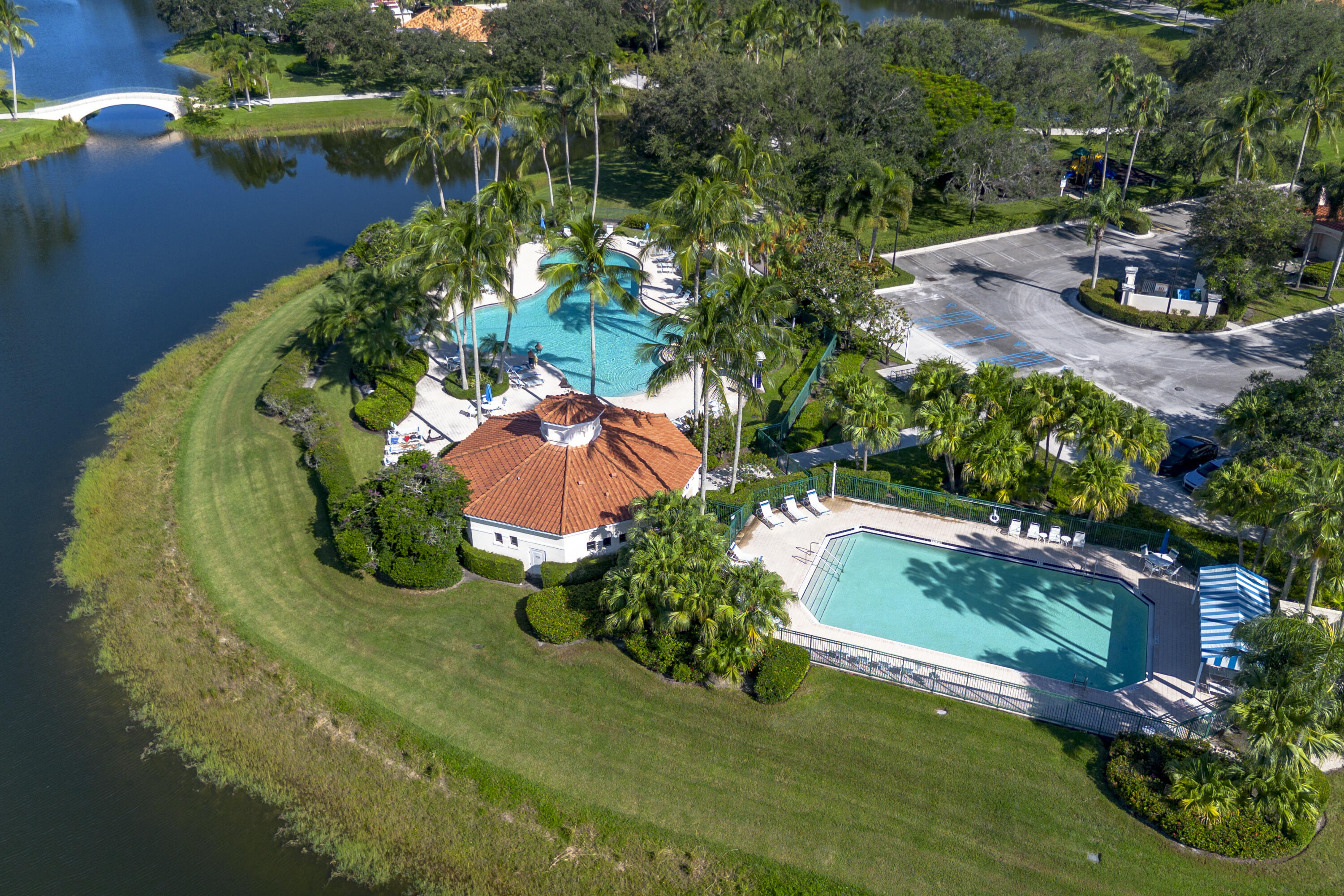 2136 Tigris, West Palm Beach FL 33411