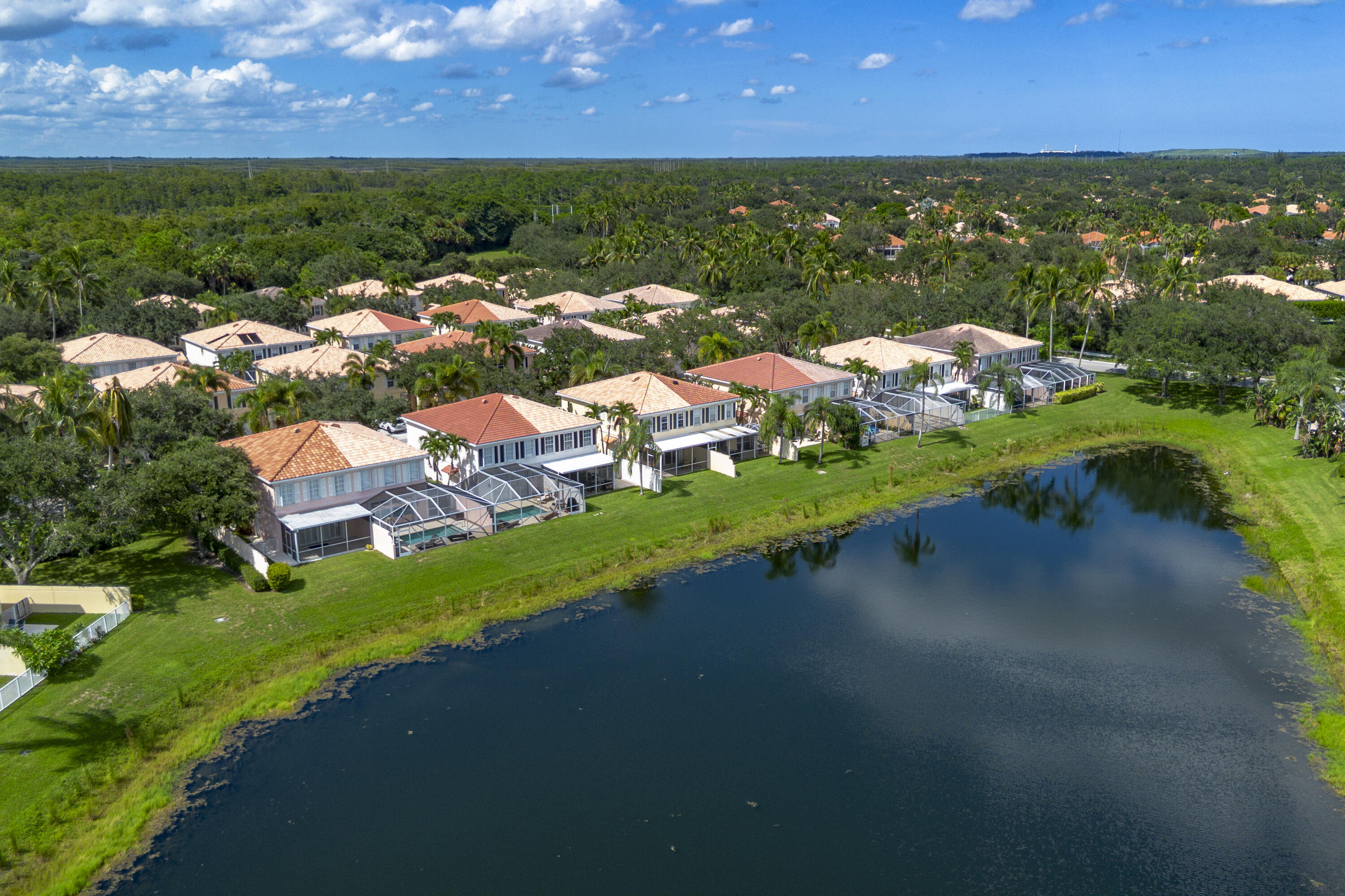 2136 Tigris, West Palm Beach FL 33411