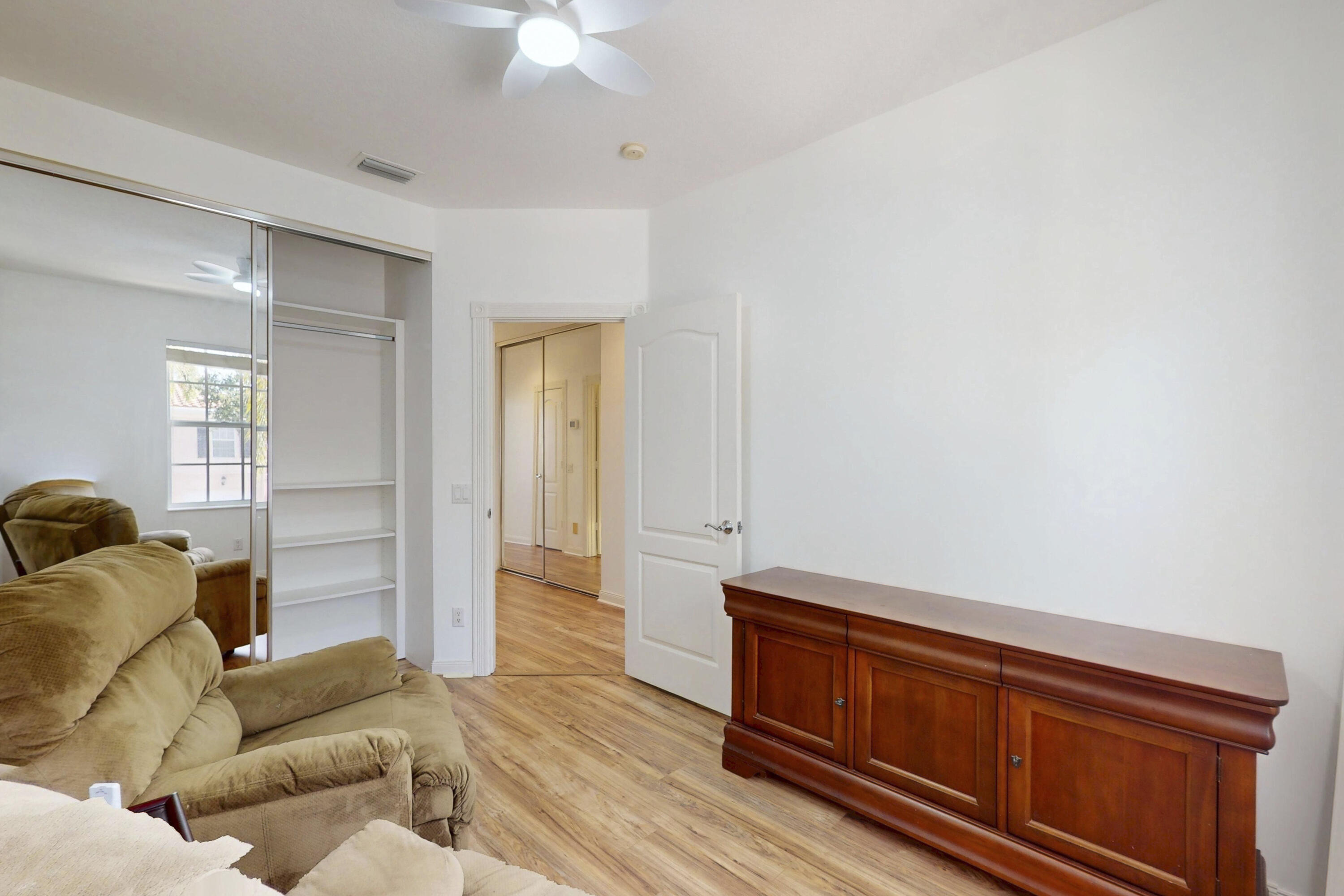2136 Tigris, West Palm Beach FL 33411