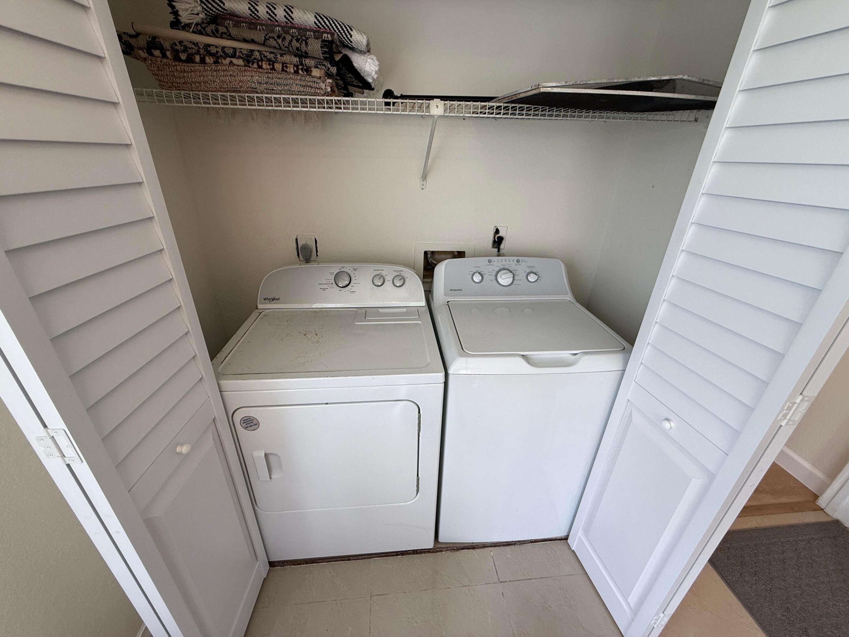 3410 PINEWALK #821, Margate FL 33063