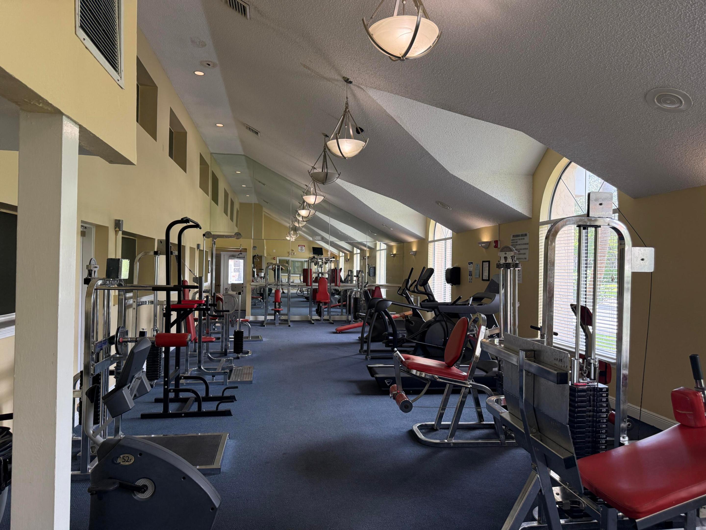 3410 PINEWALK #821, Margate FL 33063