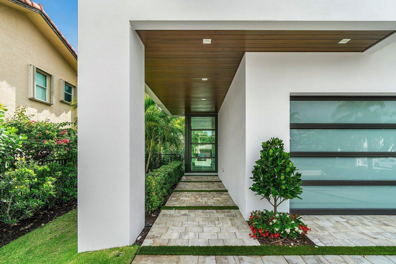 326 NE Wavecrest, Boca Raton FL 33432