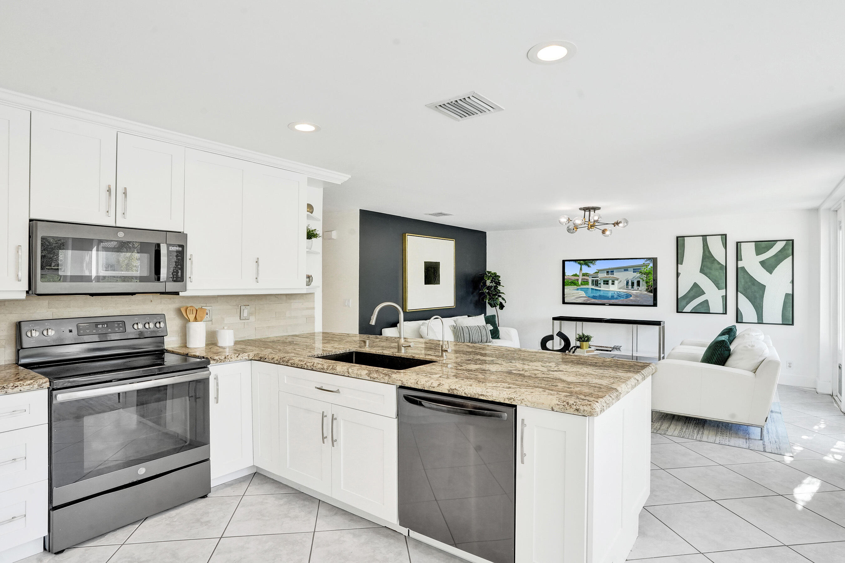 4032 NW 63RD, Coconut Creek FL 33073