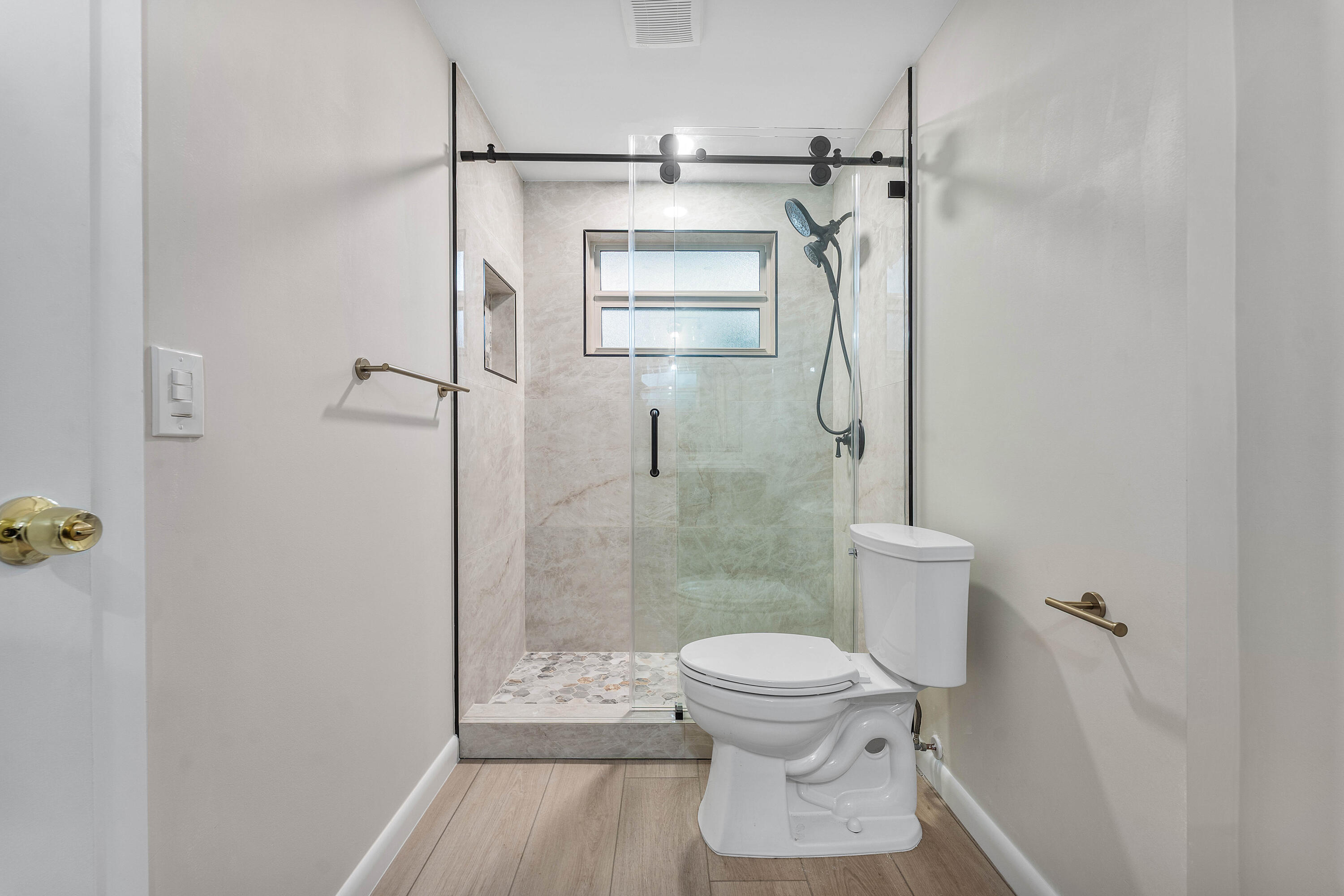 1212 SE 2ND #103, Fort Lauderdale FL 33301