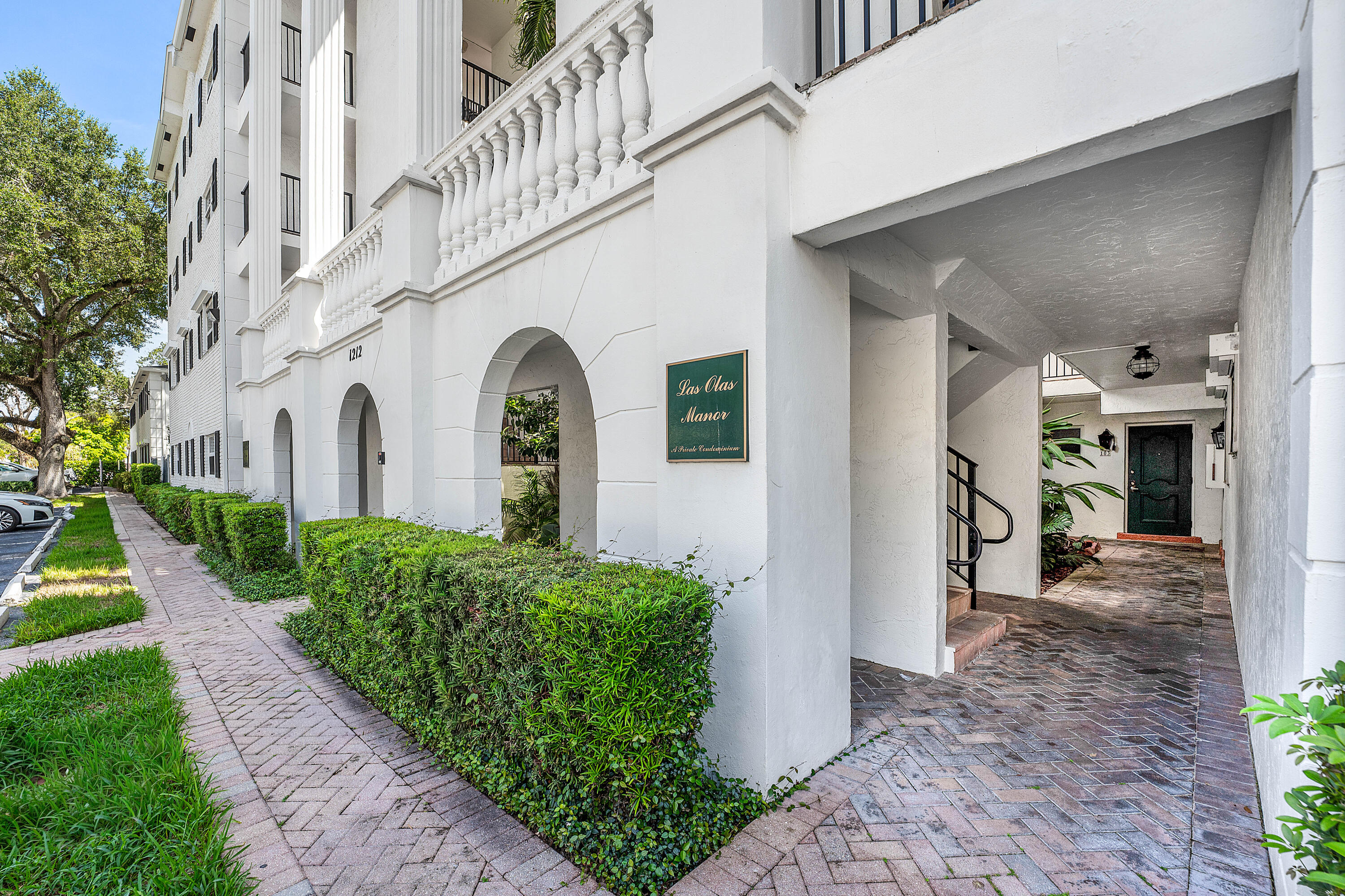 1212 SE 2ND #103, Fort Lauderdale FL 33301