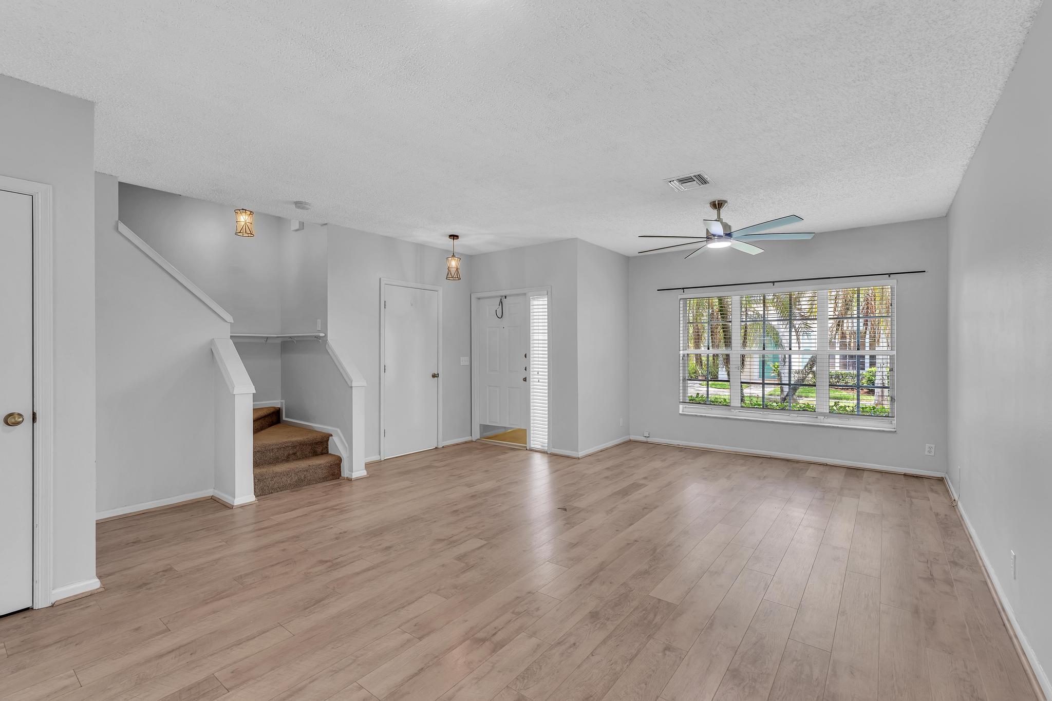 10881 Sea Hibiscus, Tamarac FL 33321
