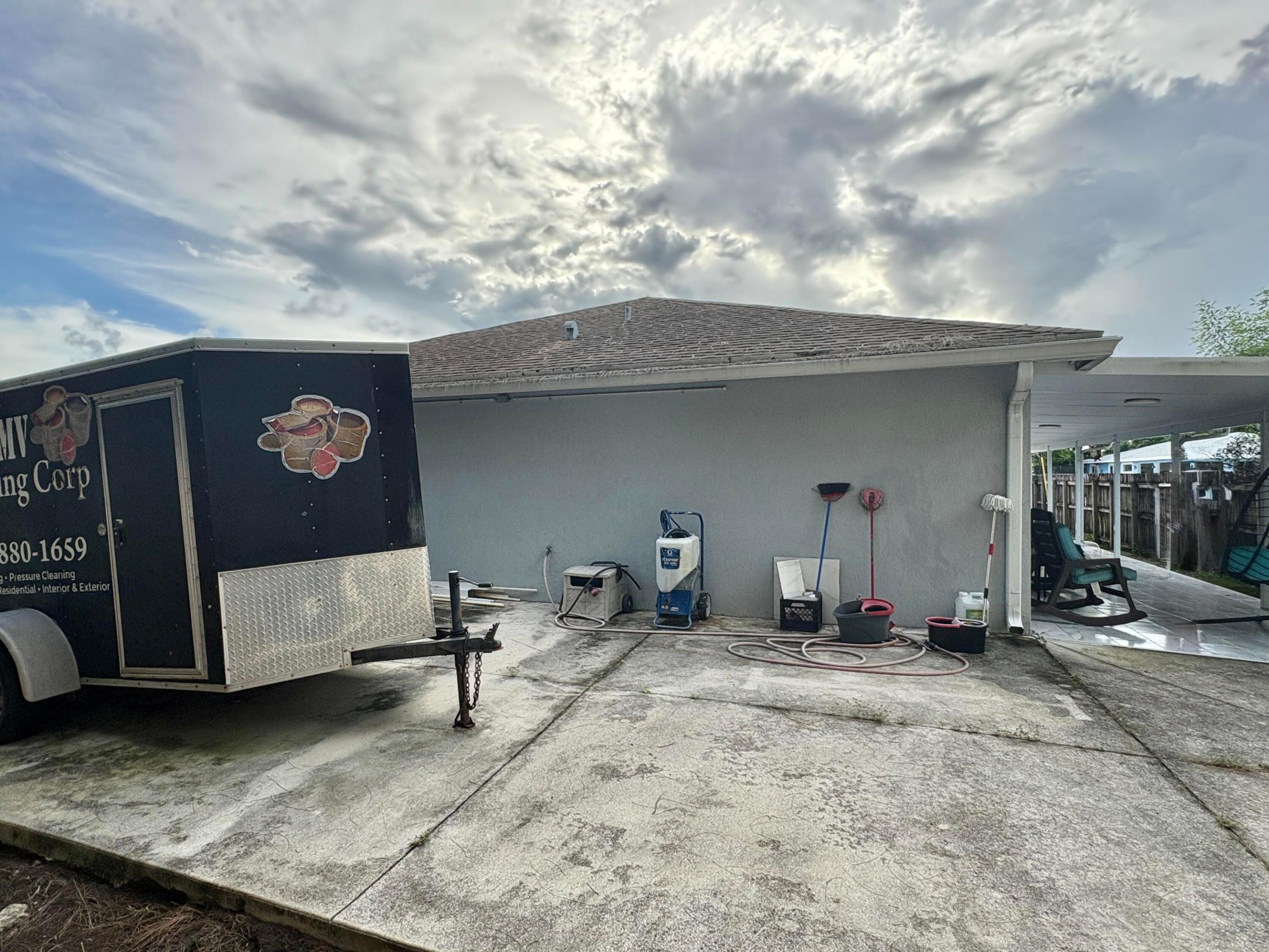 3941 TROPICAL, Palm Springs FL 33461