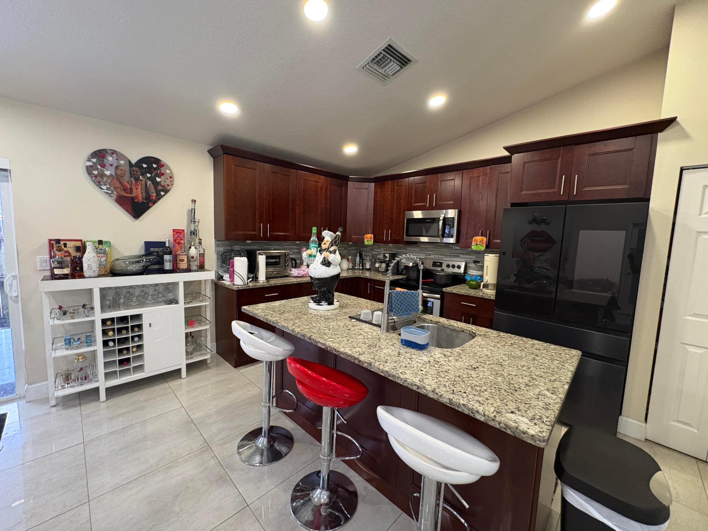 3941 TROPICAL, Palm Springs FL 33461