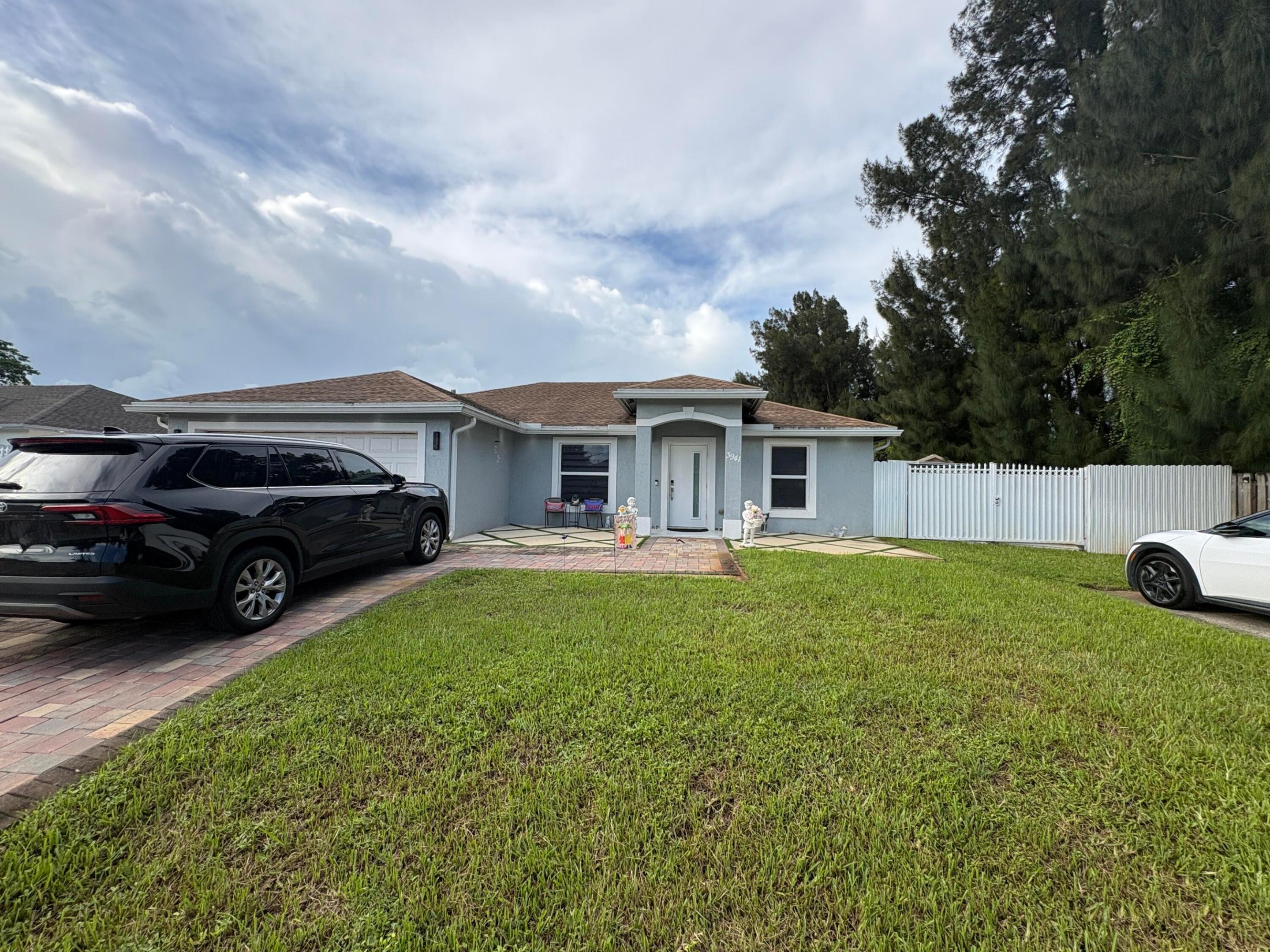 3941 TROPICAL, Palm Springs FL 33461