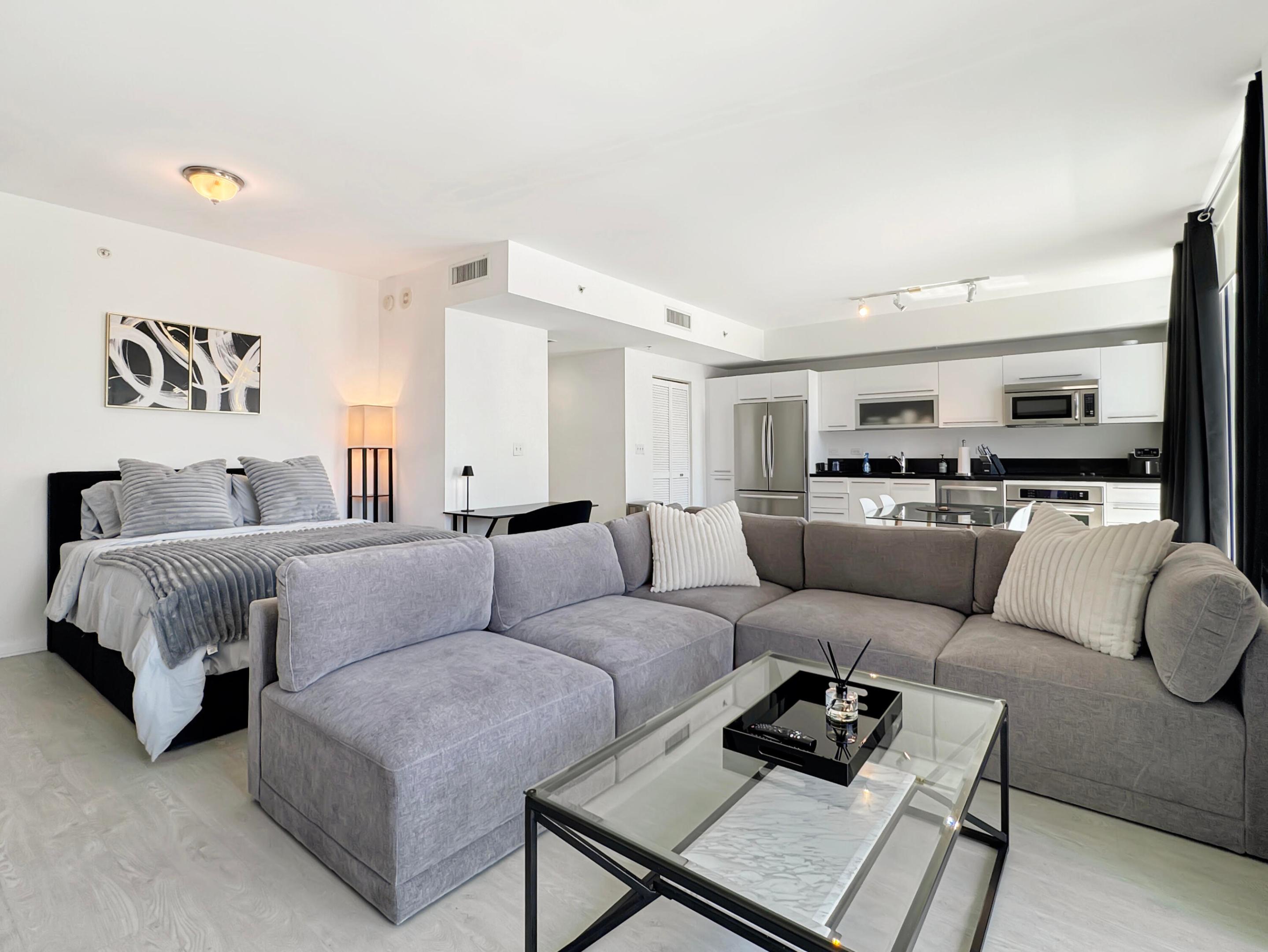 244 BISCAYNE #3005, Miami FL 33132