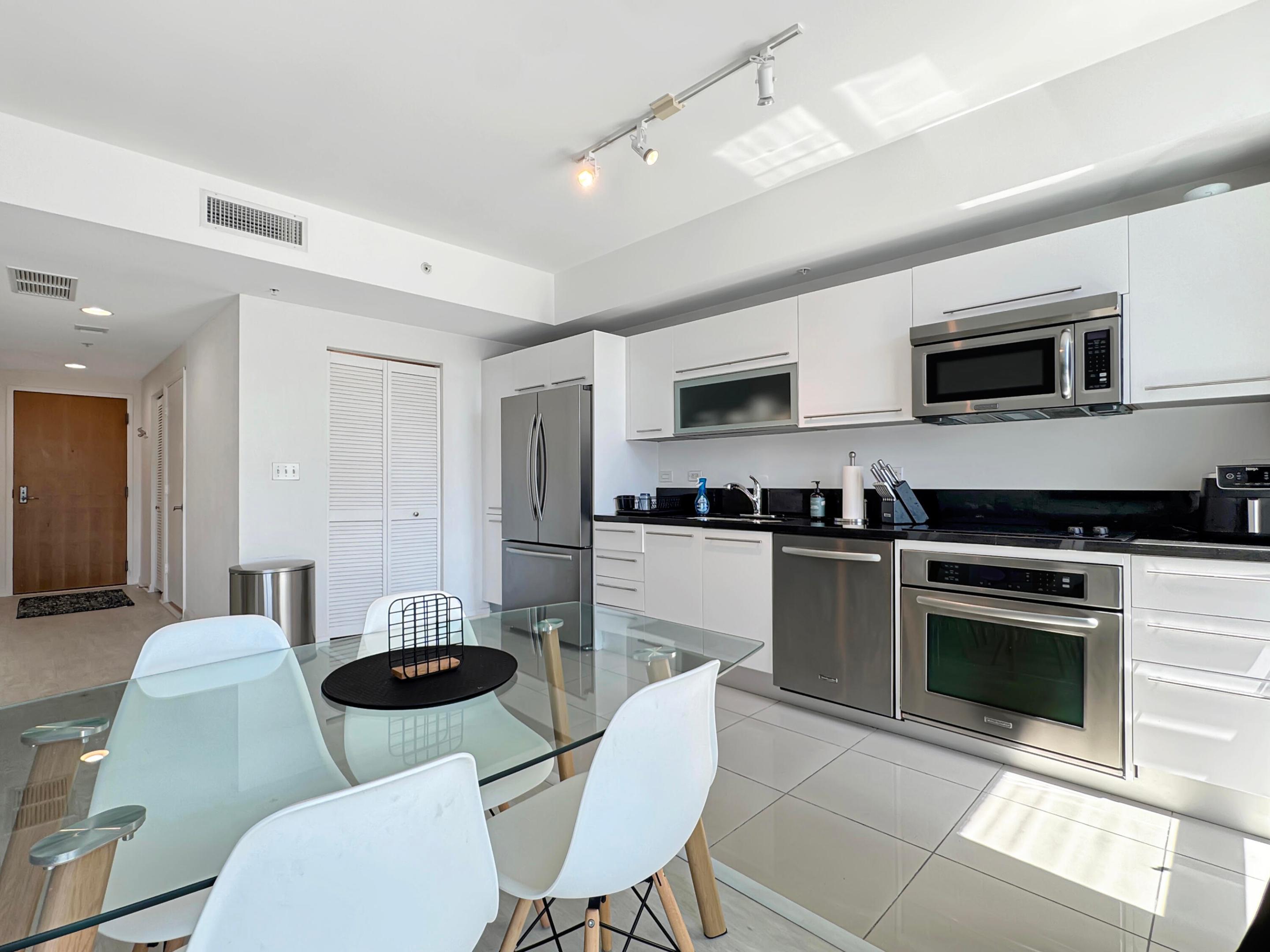 244 BISCAYNE #3005, Miami FL 33132