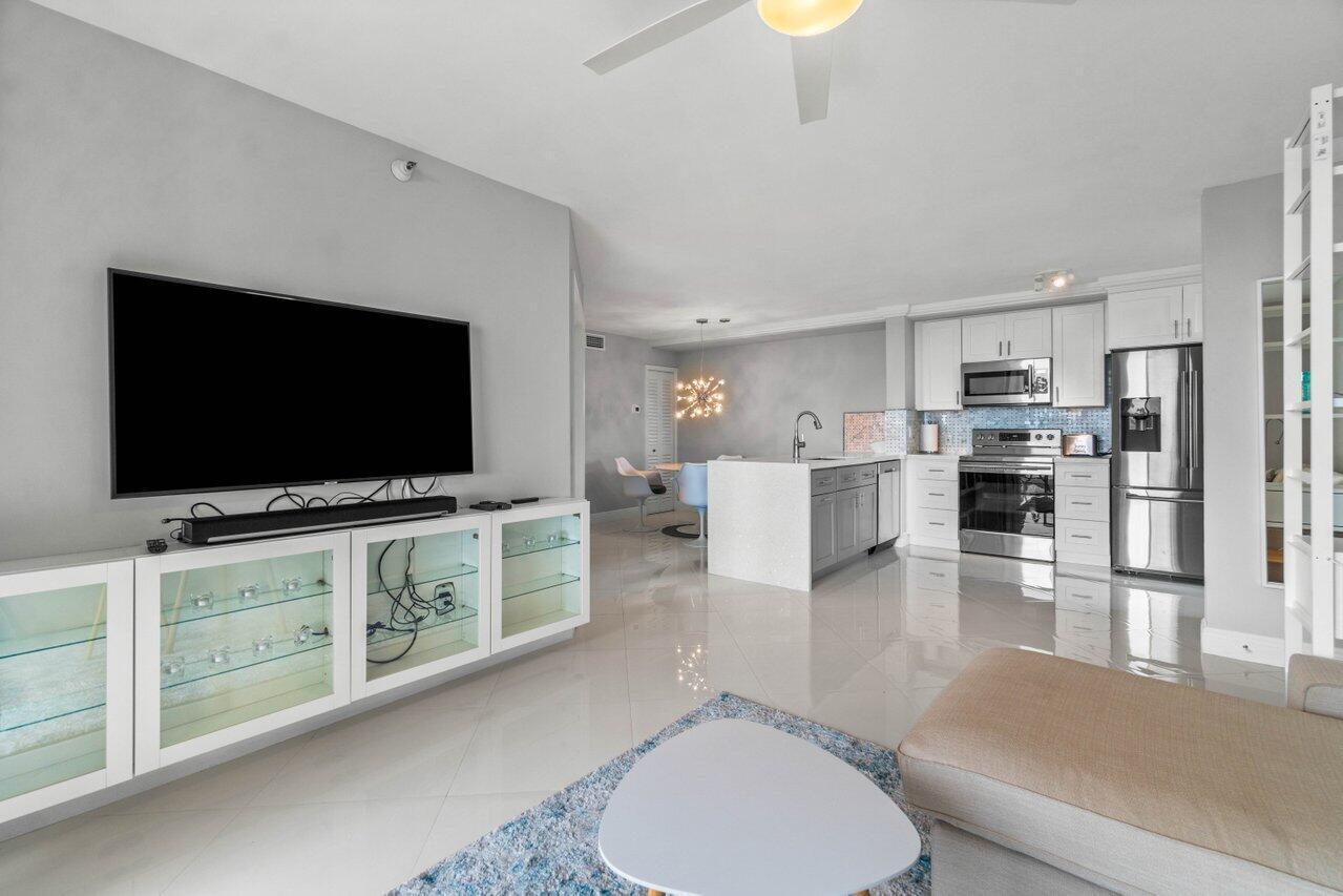 180 YACHT CLUB #102, Hypoluxo FL 33462