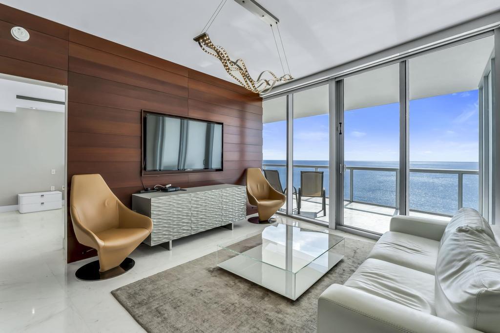 17121 Collins #2207, Sunny Isles Beach FL 33160