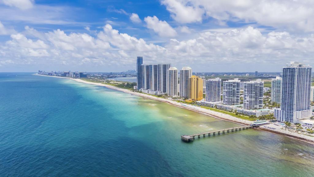 17121 Collins #2207, Sunny Isles Beach FL 33160