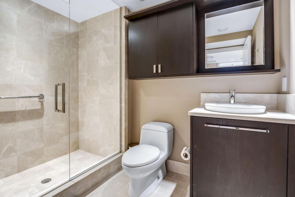 17121 Collins #2207, Sunny Isles Beach FL 33160