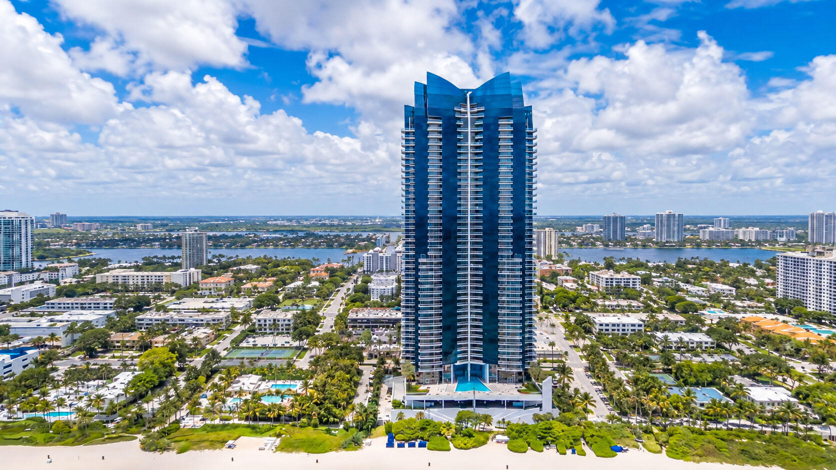 17121 Collins #2207, Sunny Isles Beach FL 33160