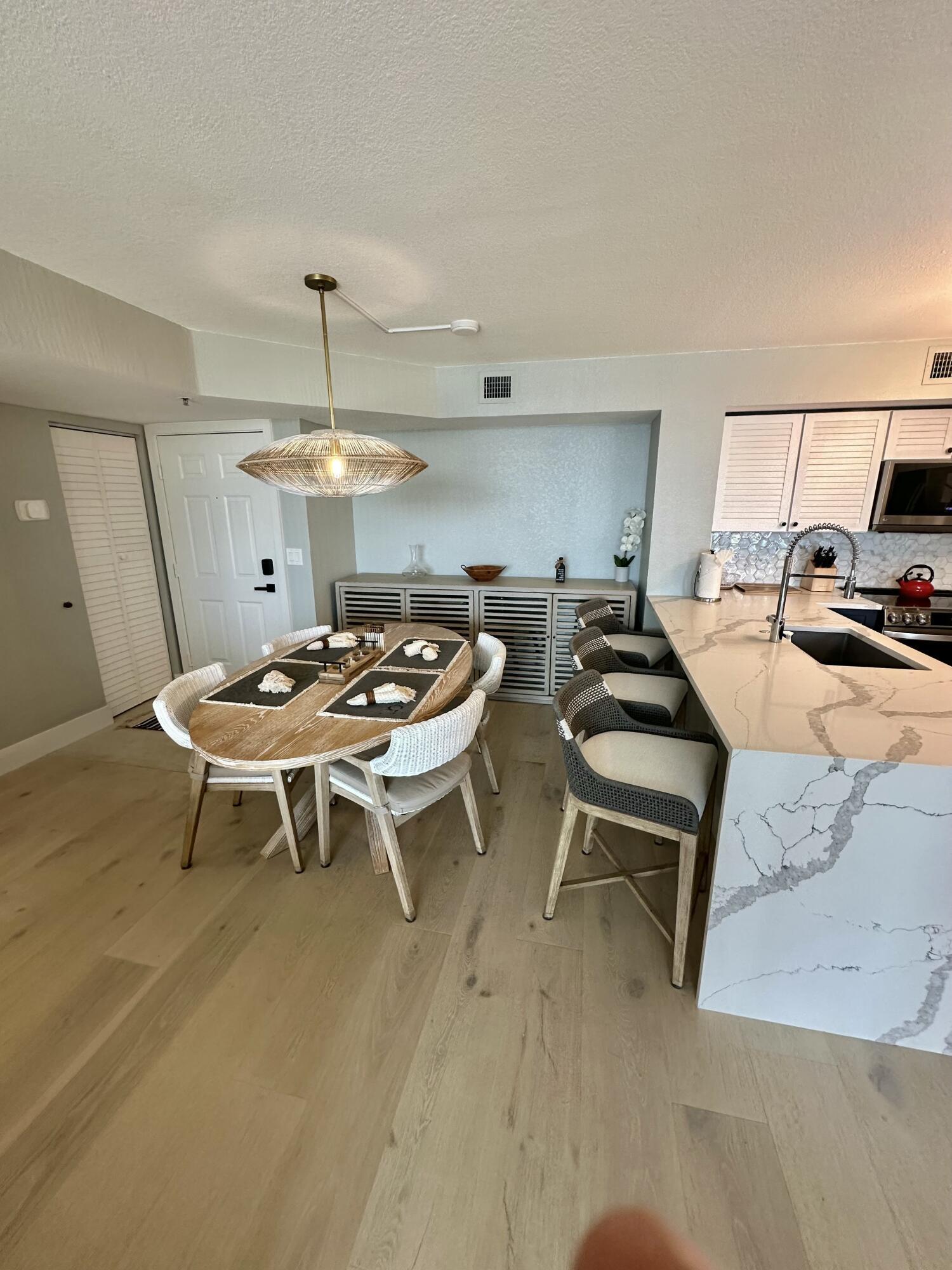 167 YACHT CLUB #204, Hypoluxo FL 33462