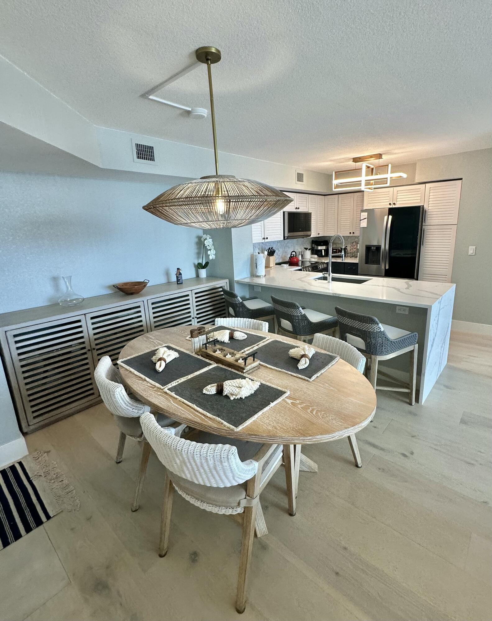 167 YACHT CLUB #204, Hypoluxo FL 33462